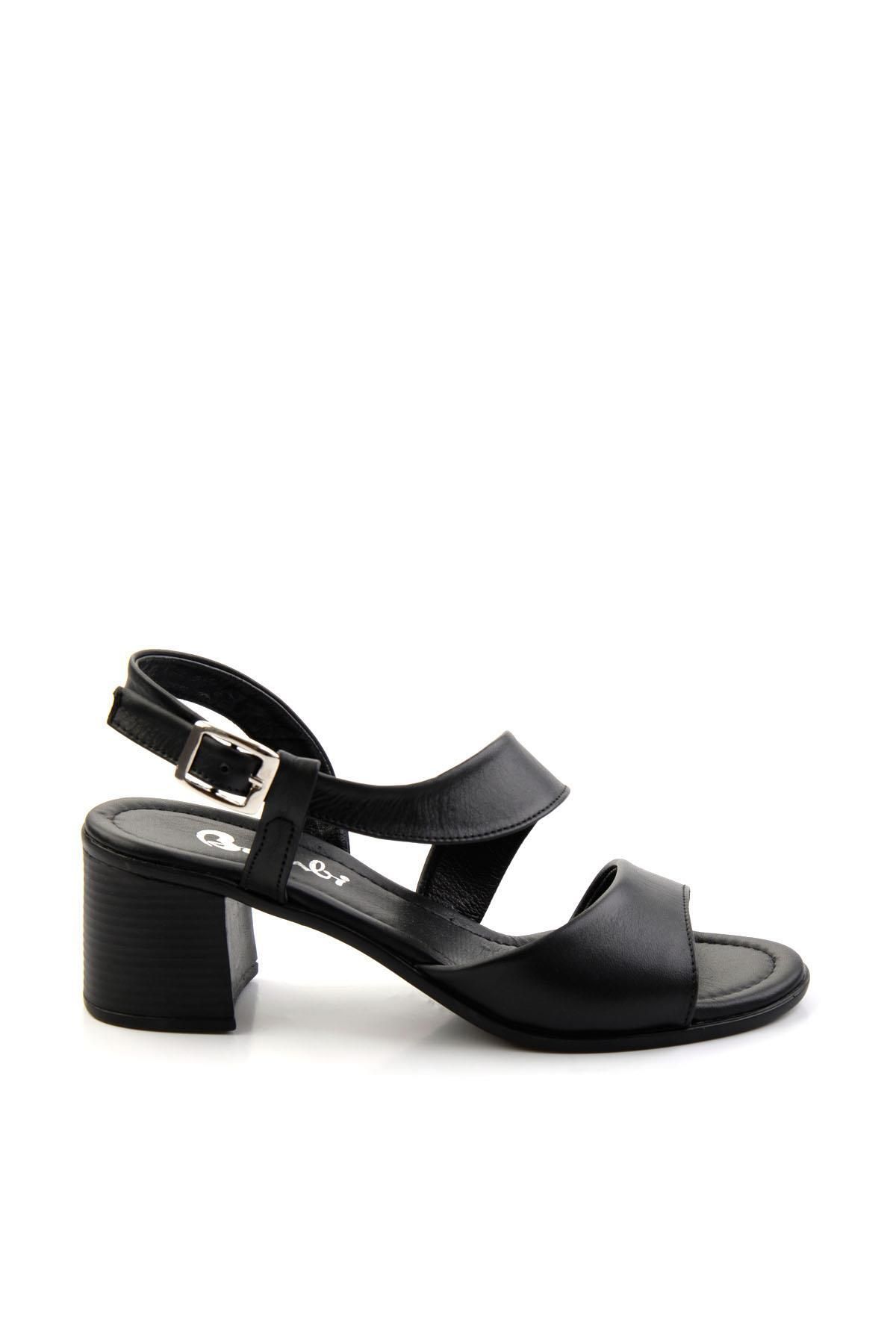 Bambi Siyah Leather Kadın Sandalet K05040005903