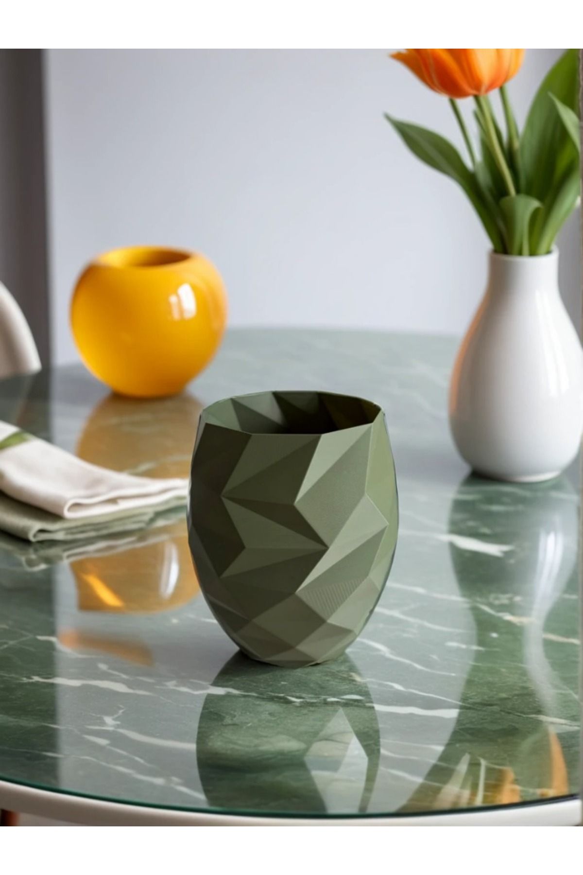 Tasarım Zeytin Yeşili Modern Geometrik Dekoratif Vazo | Şık Ev Dekorasyonu | Çiçek Vazosu