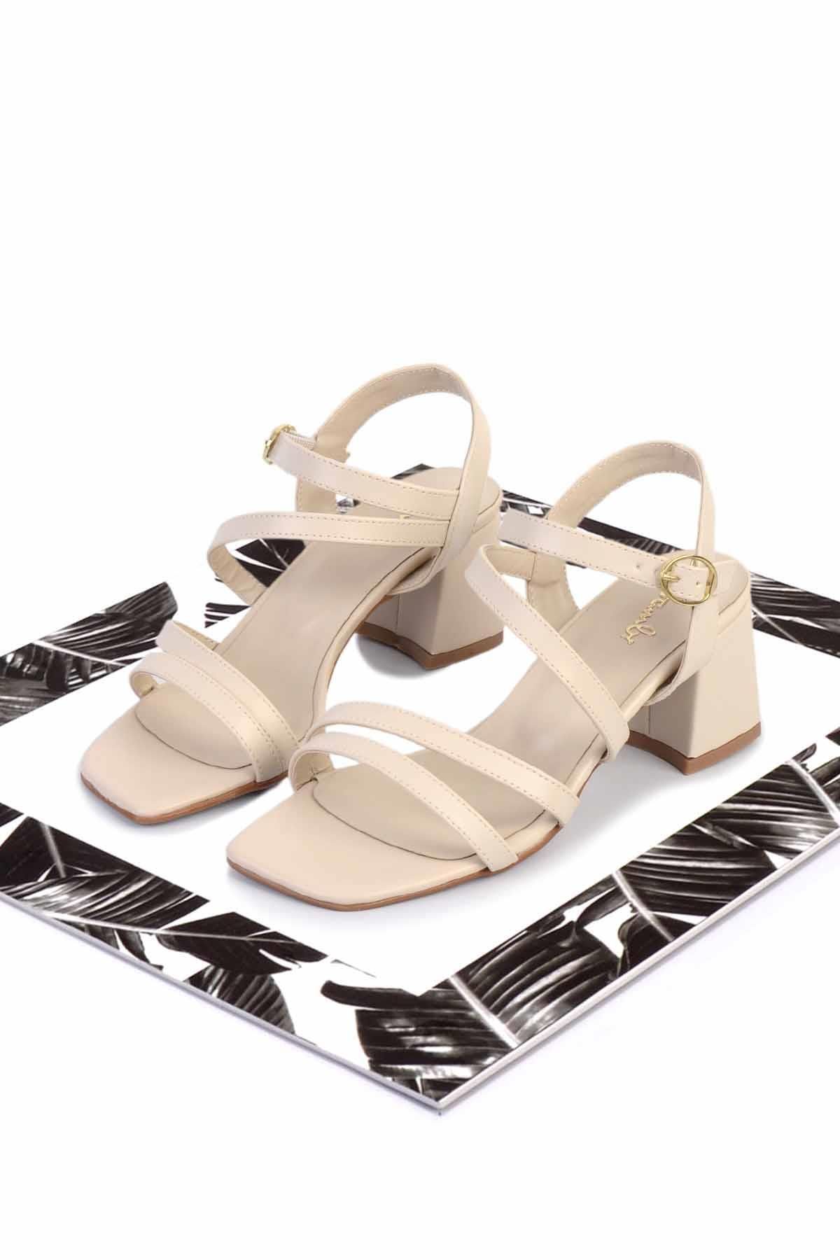 Bambi-Beige Klassische Damenschuhe mit Absatz K 05233008209 2