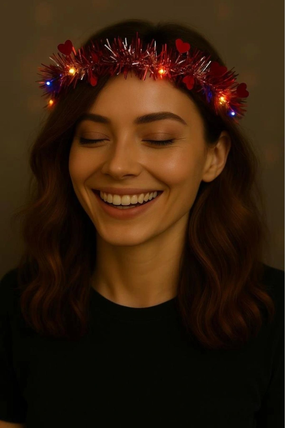 OurStyles Kalp Püsküllü Gece Parıltısı 3 Modlu LED'li Işıklı Taç Kırmızı Renk