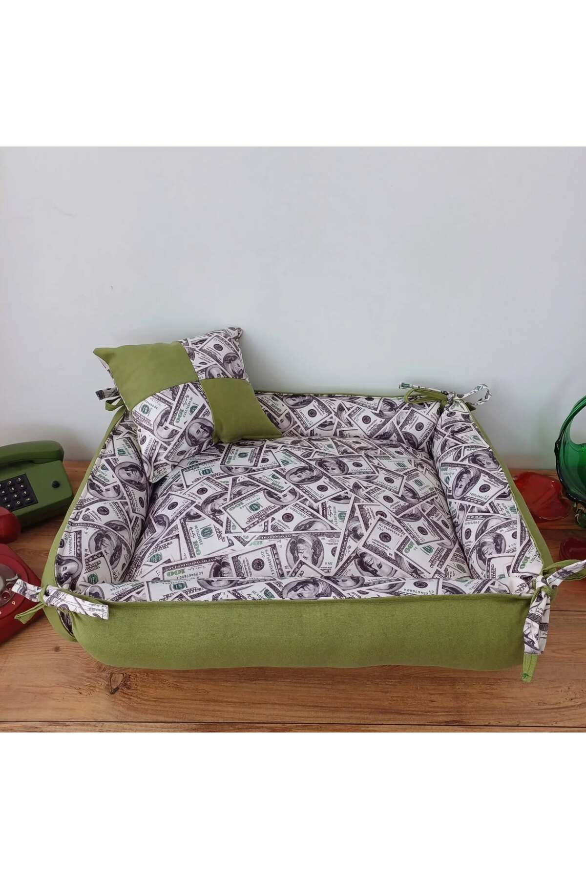 Tüylü Tükkan 55*65 CM KÖPEK YATAĞI DOLAR