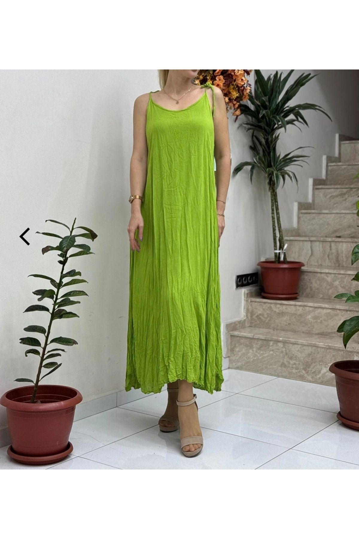 Butik Şans Askılı Yırtmaç Detaylı Vual Dokuma Elbise