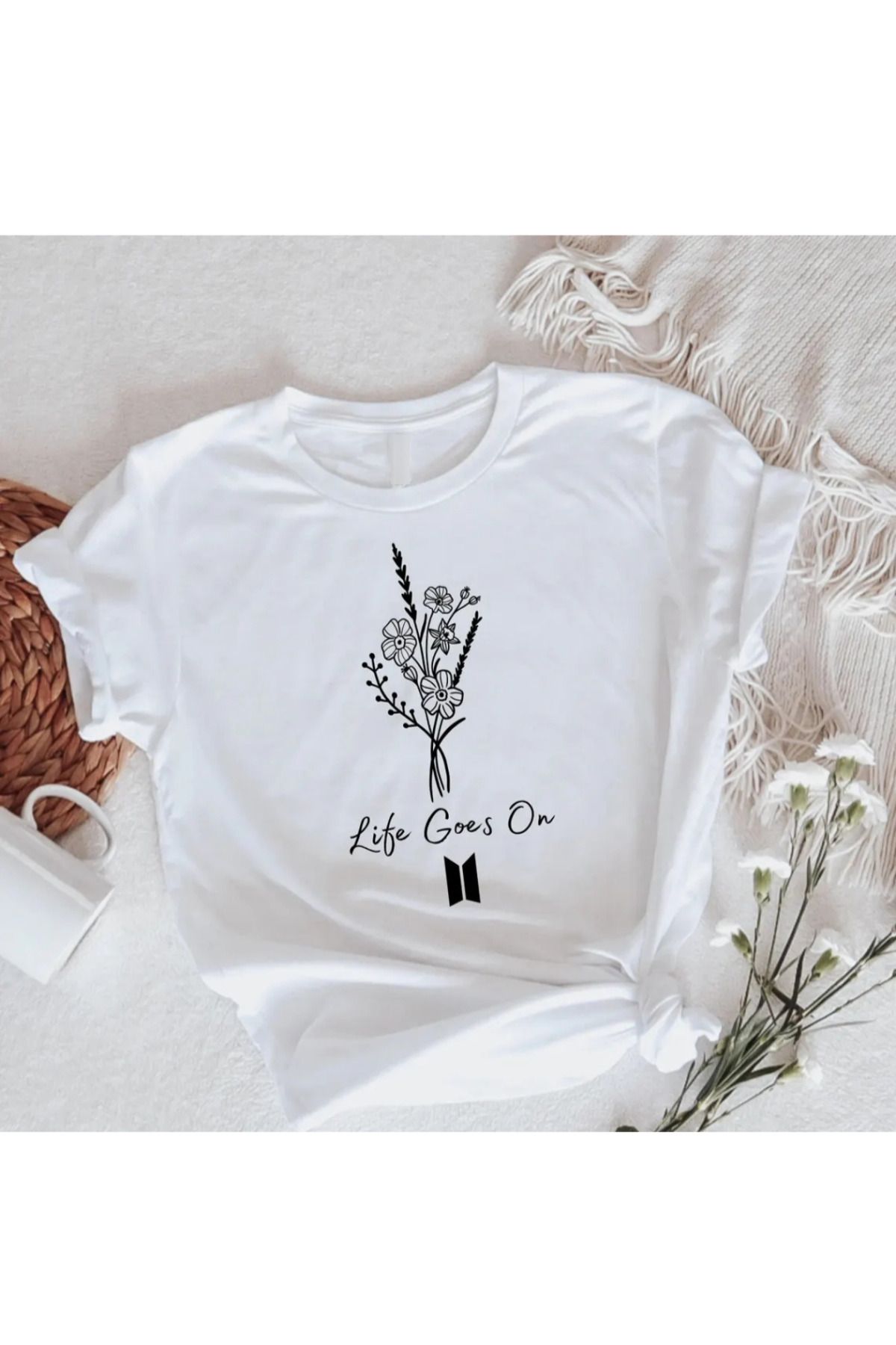Gollinger BTS ARMY 'Life Goes On' Baskılı Yuvarlak Yaka T-shirt