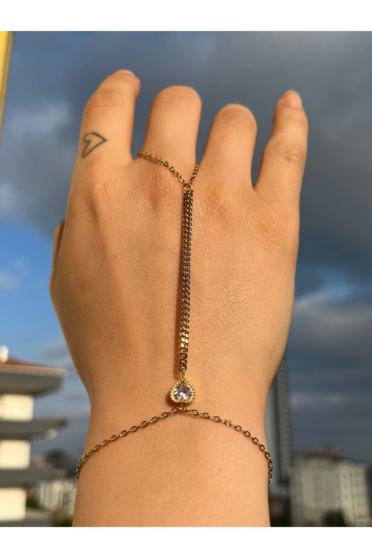 B&E SHİNE JEWERLY Kararmaz Çelik Kalp Zirkon Taş Detay Şahmeran