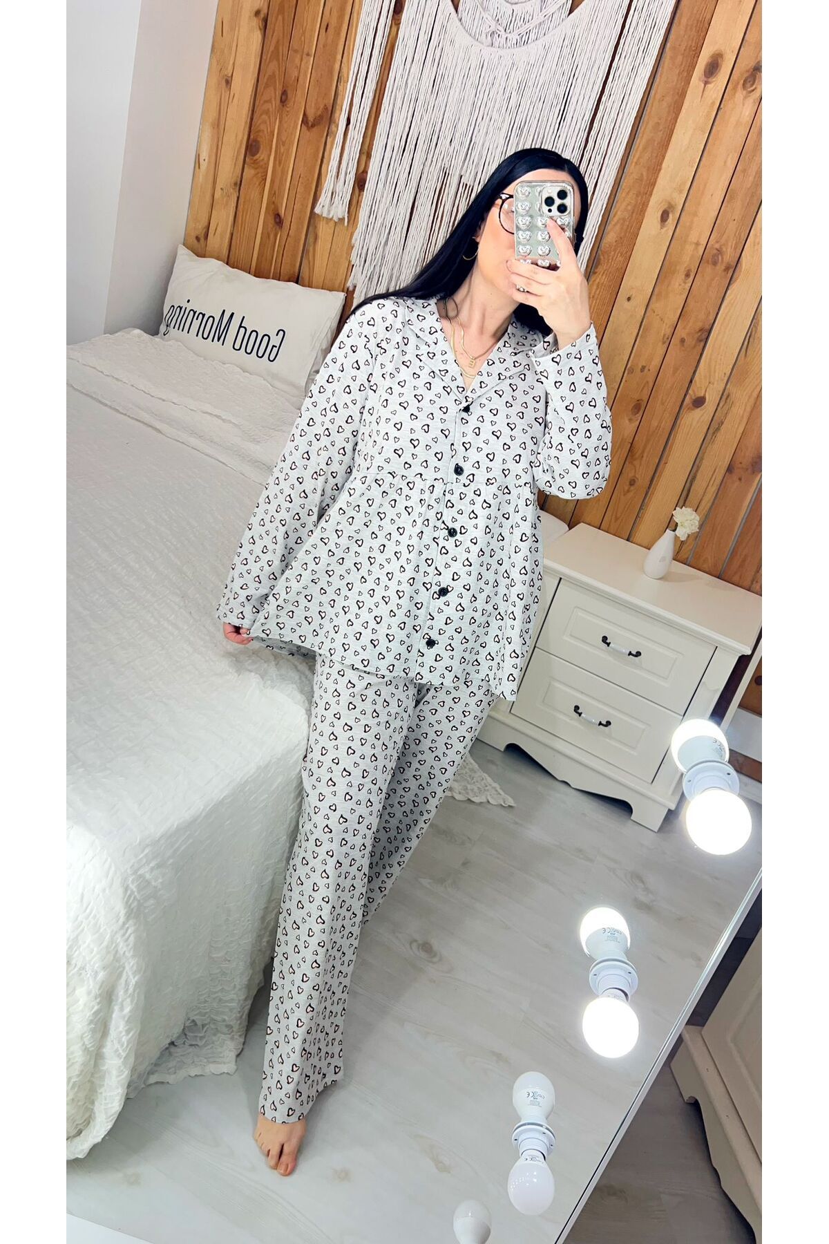 Pijamapartisi Gri renk üzerine uçuk pembe kalp desenli penye pamuk kumaş before after pijama takımı