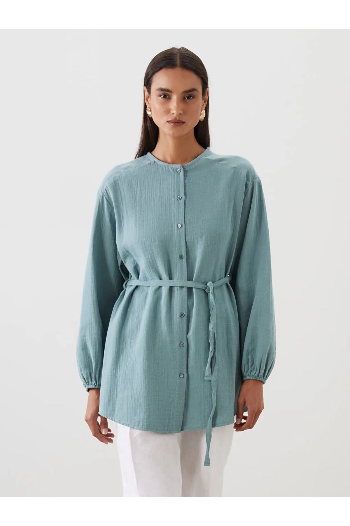 LC Waikiki LCW Modest Yeşil Bisiklet Yaka Kadın Gömlek Tunik