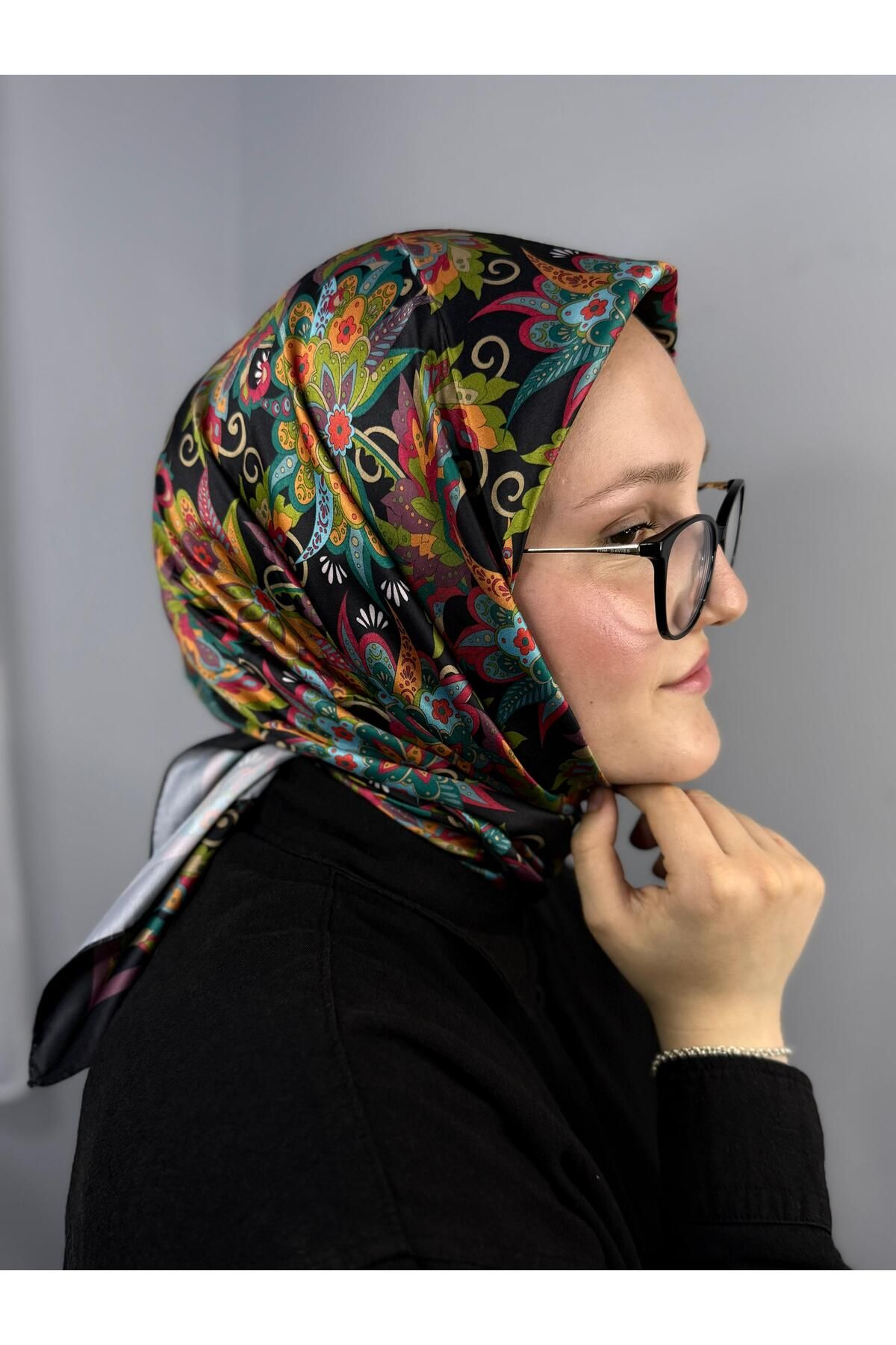 Twentytwo scarf Eşarp|Etnik Desenli Eşarp|Desenli Eşarp