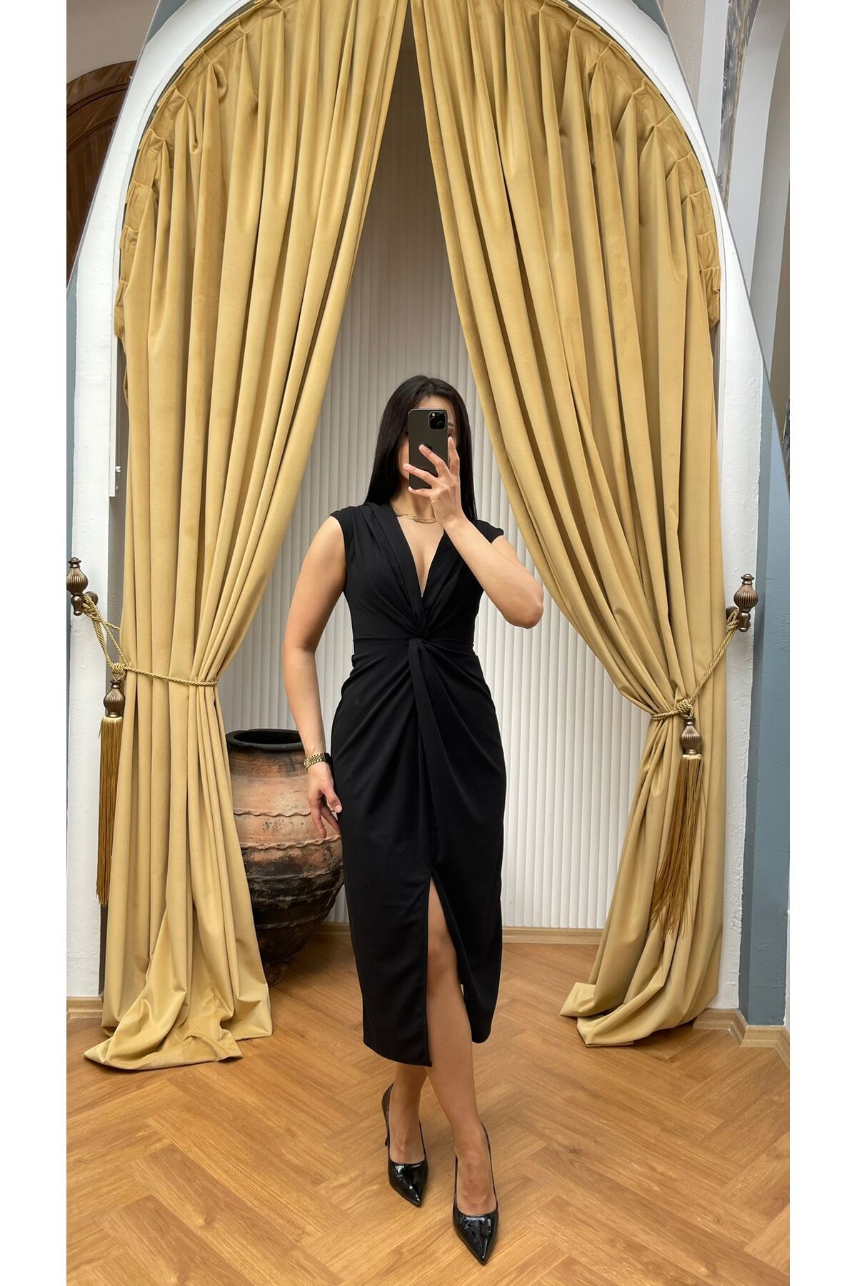 Nida Boutique Kruvaze Yaka Bel Düğüm Detaylı Yırtmaçlı Midi Boy Örme Krep Elbise