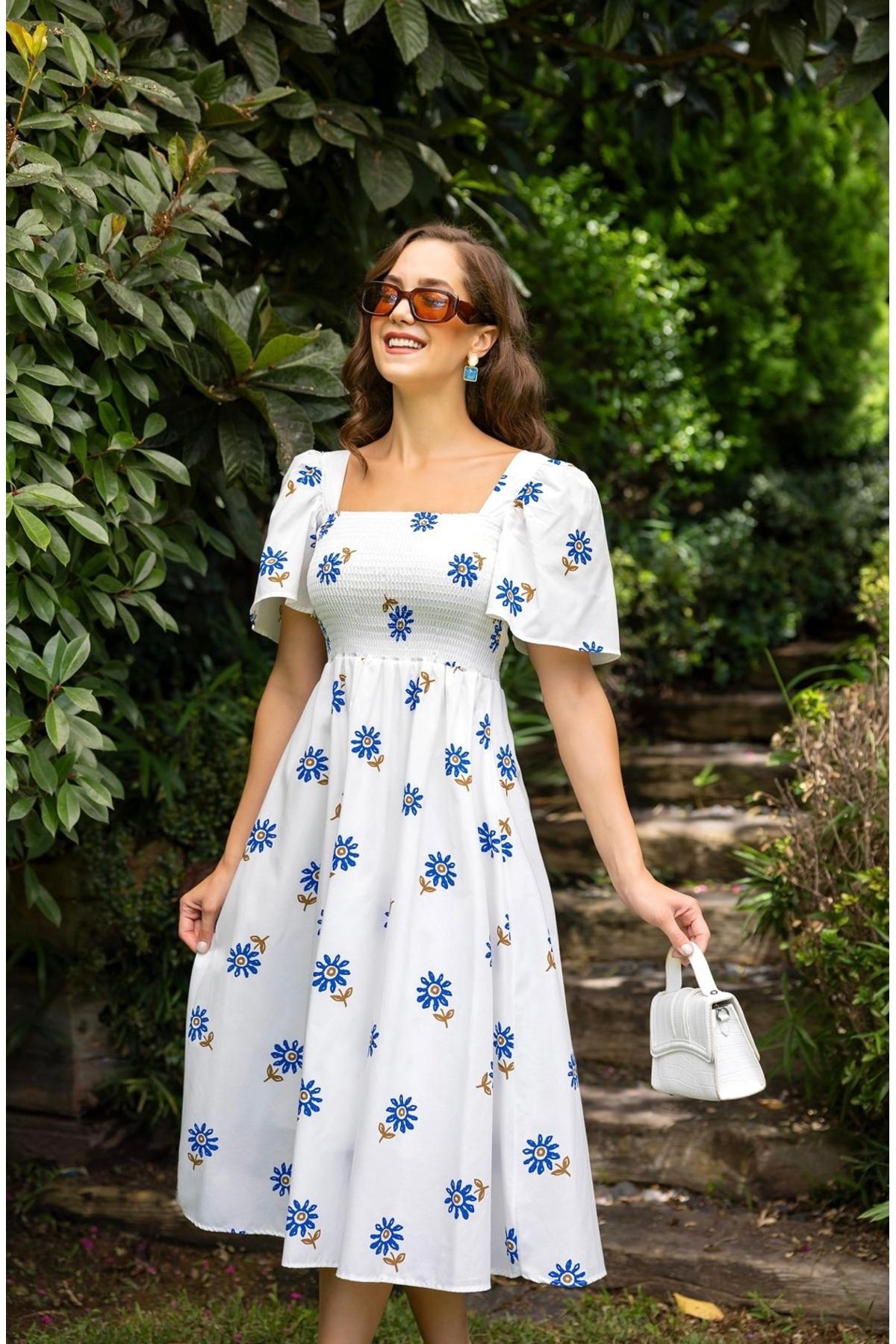Afiş Butik Beyaz Gipeli Çiçek Desenli Midi Elbise