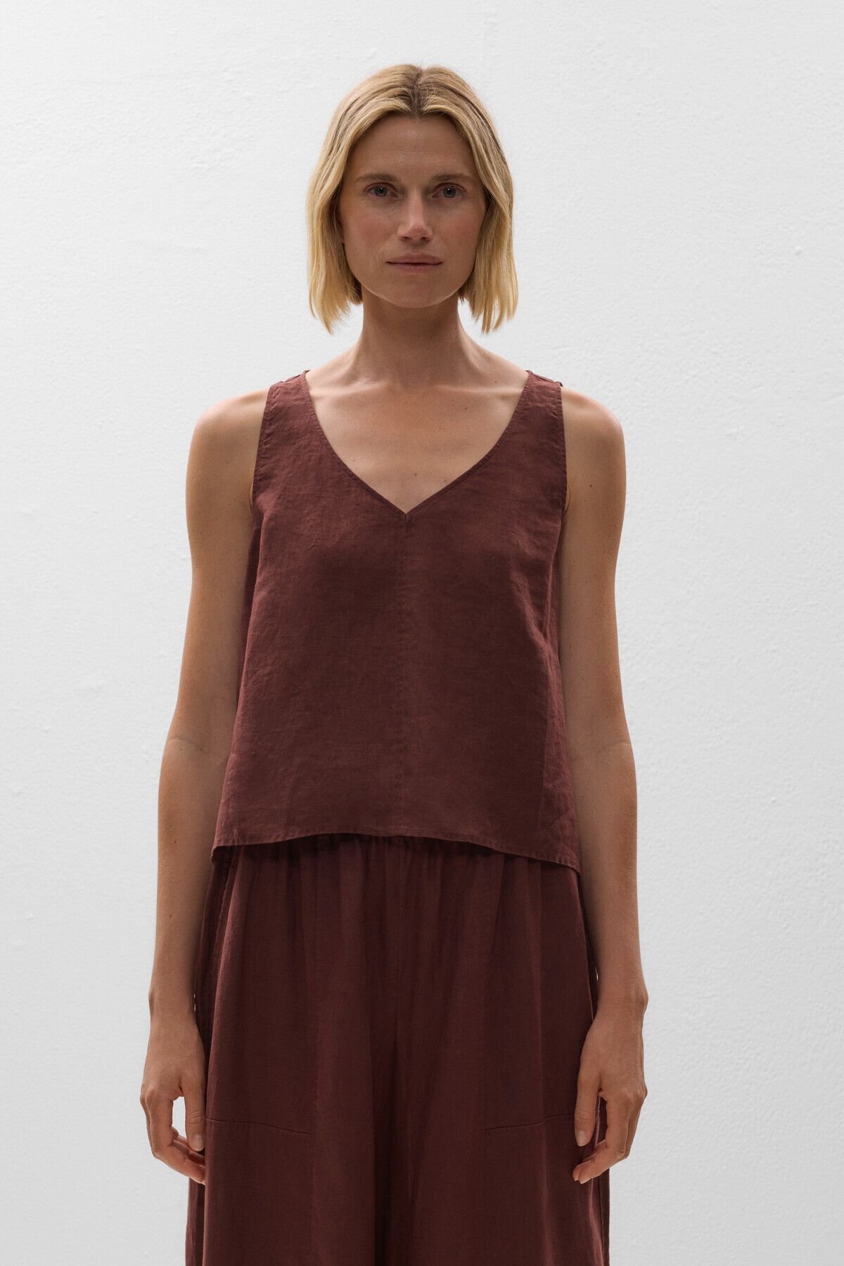 Oysho % 100 keten V yaka top