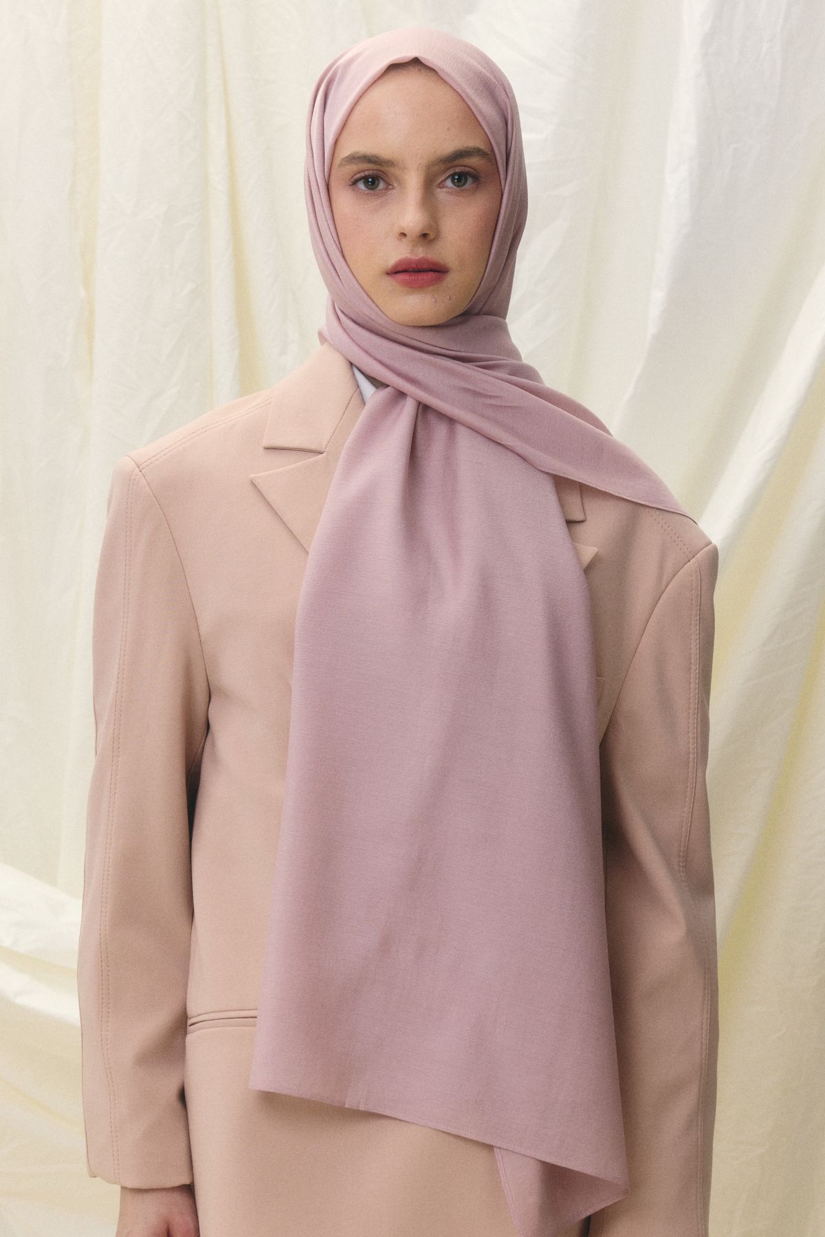 FENZA SCARF PARİS İPEĞİ TOZ PEMBE RENK PAMUKLU ŞAL