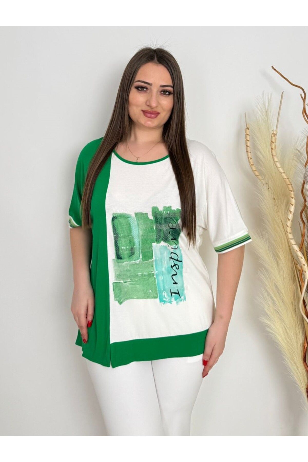 DE WHITES BÜYÜK BEDEN BASKILI VE TAŞLI VİSCON LİKRALI BLUZ