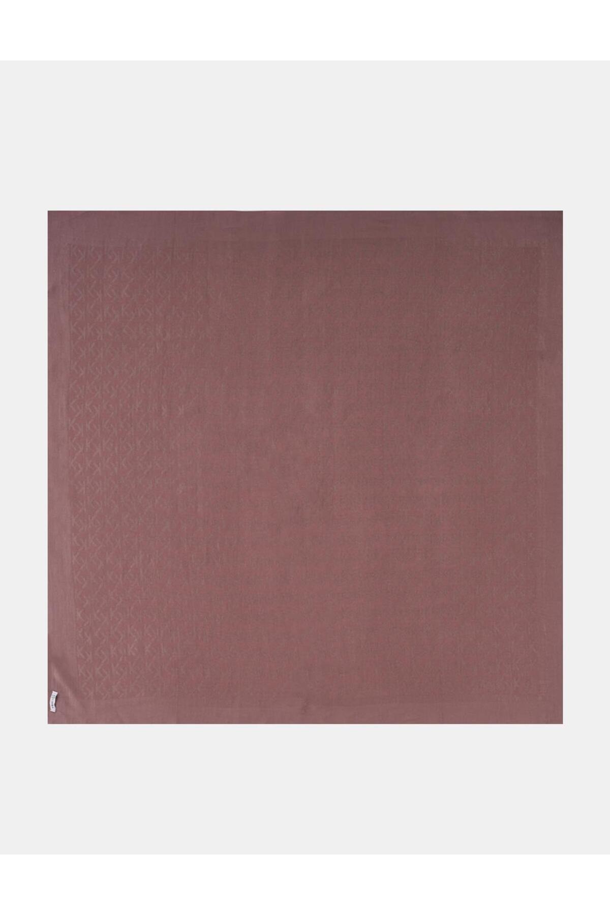 شال لیوسل طرح مونوگرام قهوه‌ای تیره Kayra