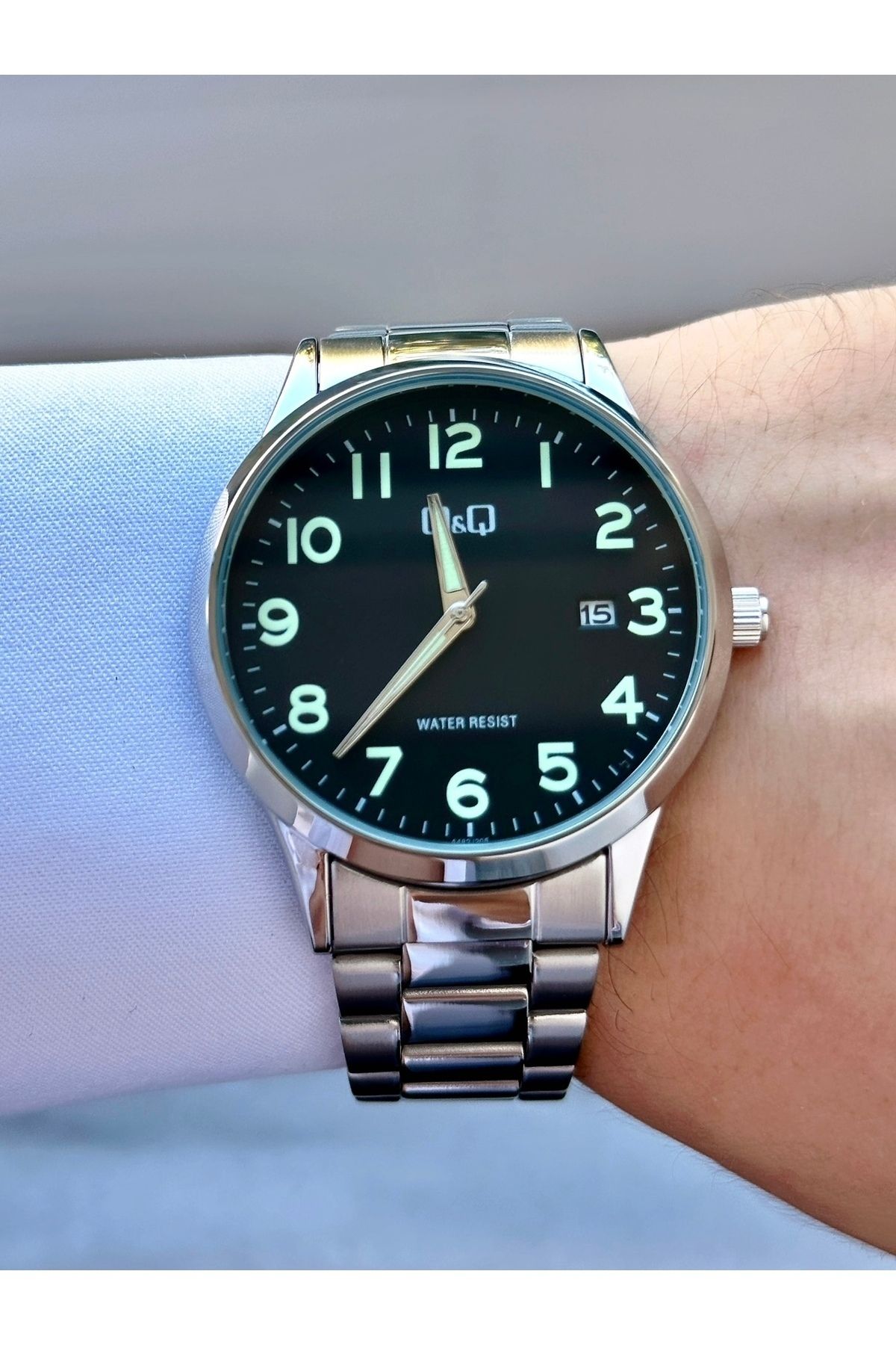 Q&Q-Men's Silver Numerals Black Dial Analog Watch with Date Display 2