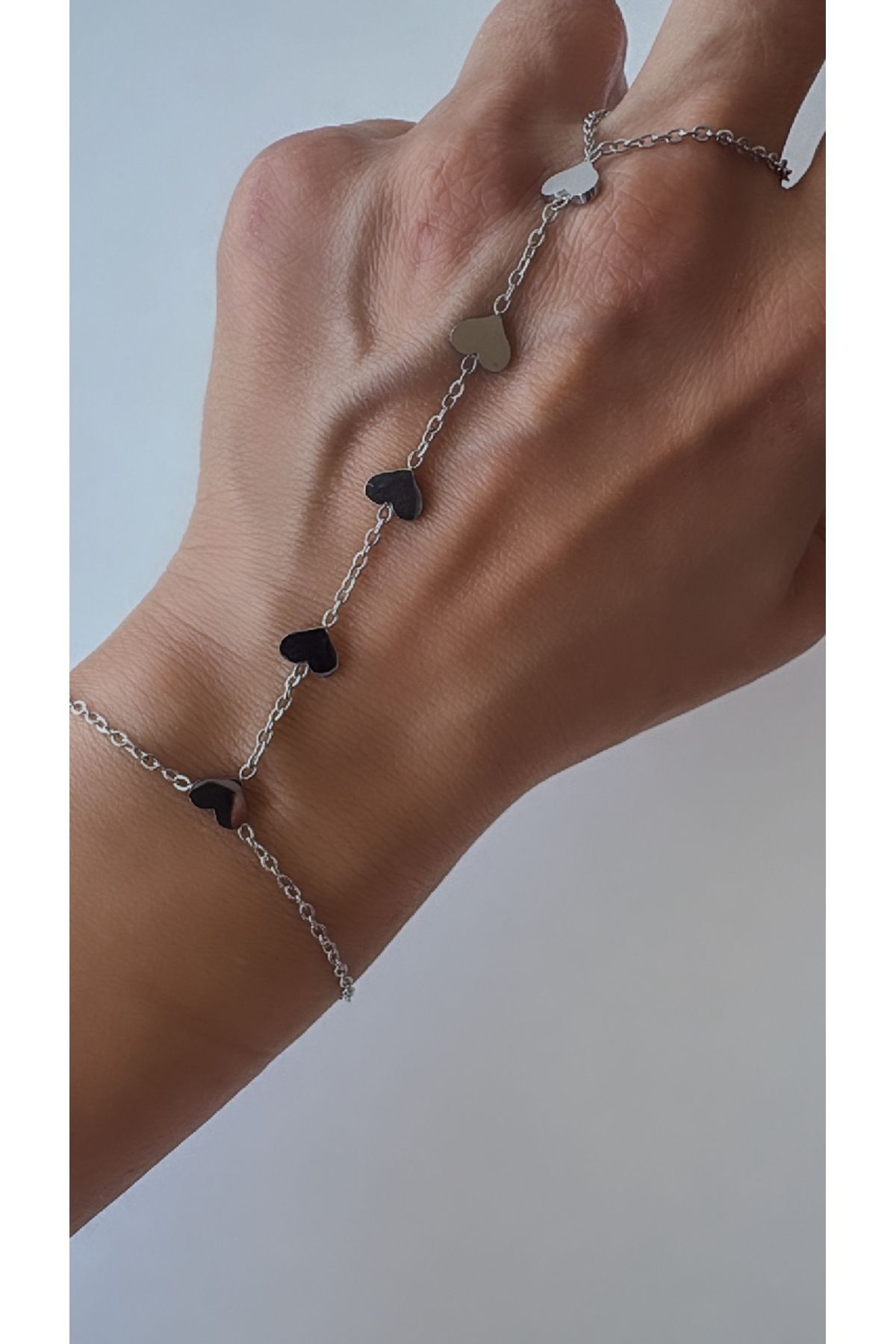 LeyyaJewelry Beşli Kalpli Gümüş Renk Çelik Şahmeran ( Çeliktir)