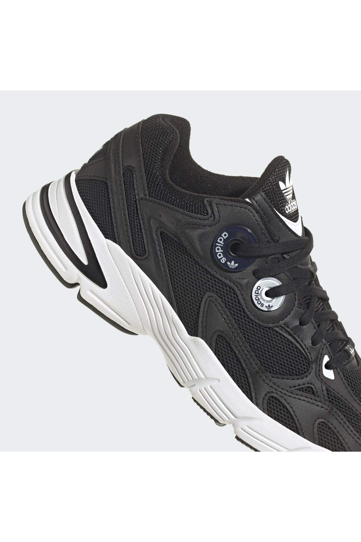 کفش پیاده روی زنانه ورزشی سیاه ASTIR IE9886 adidas