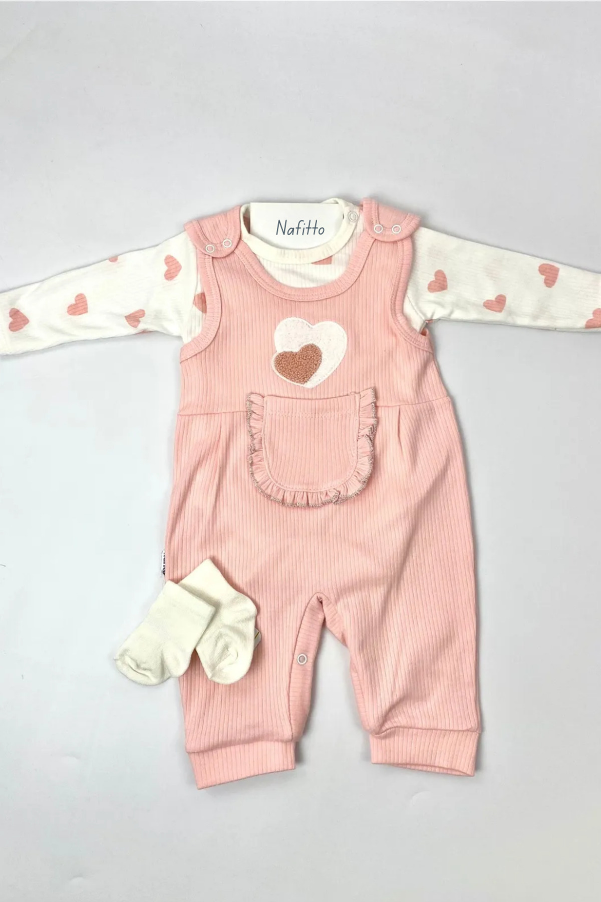 NAFİTTO Kalpli Kız Bebek Tulum 3’lü Tulum Seti – Kollu Zıbın, Cepli Tulum ve Çorap | 3-6-9 Ay Bebek Kıyafeti fotoğrafı 6 (önizleme)
