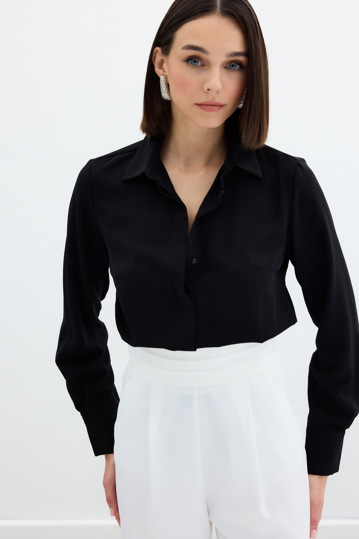 Sateen-Cămașă clasică simplă - neagră 4
