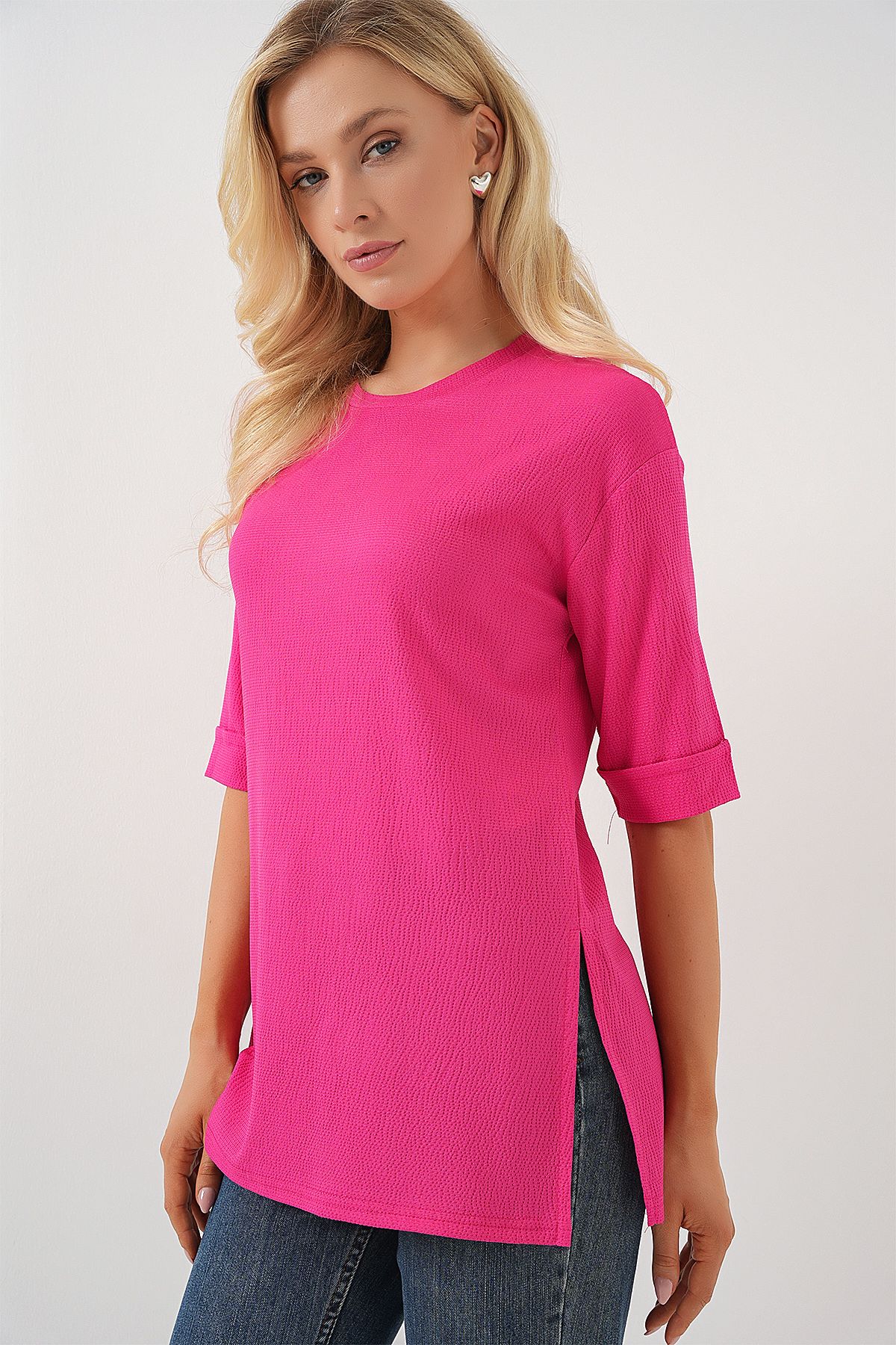 Bigdart-4332 Knitted T-Shirt with Side Slits - Fuchsia 3