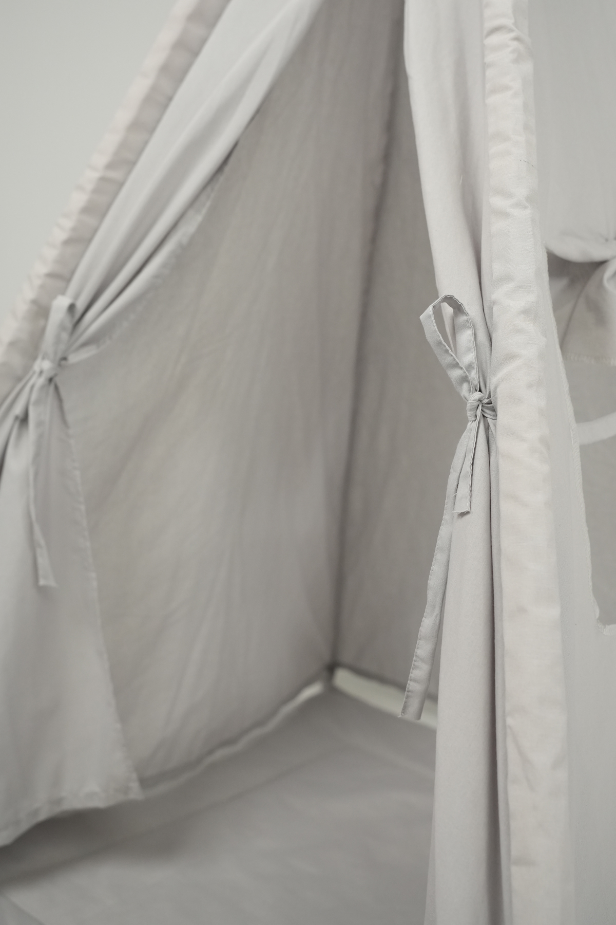 Irk Lemoon Çocuk Kızılderili Ahşap Direkli Geniş Oyun Çadırı ve Minderli Ev & Bahçe Oyun Alanı fotoğrafı 4 (önizleme)