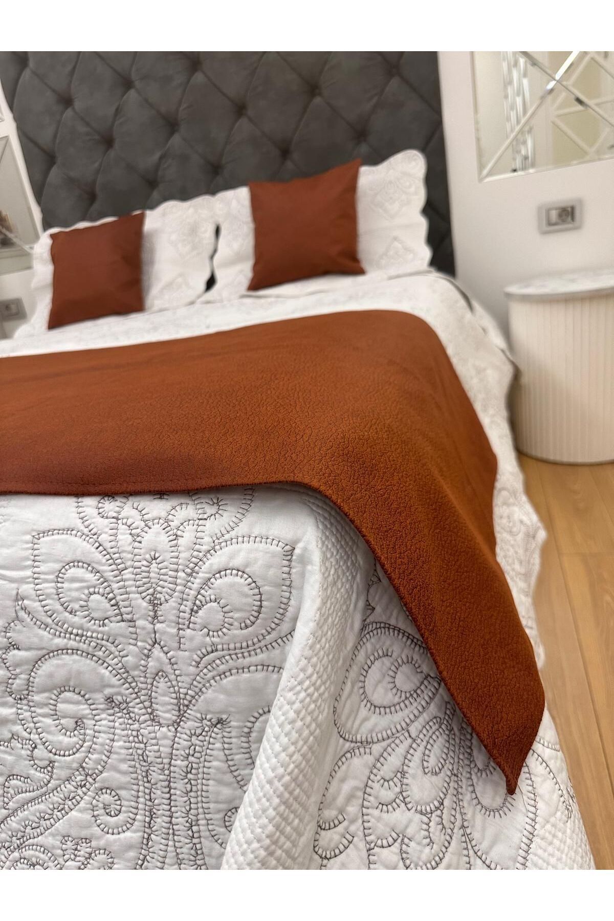 Becenhouse-Bed Runner Set Double Cream Color Comfortable for Home and Hotels 1 Runner and 2 Pieces Throw Pillow 2