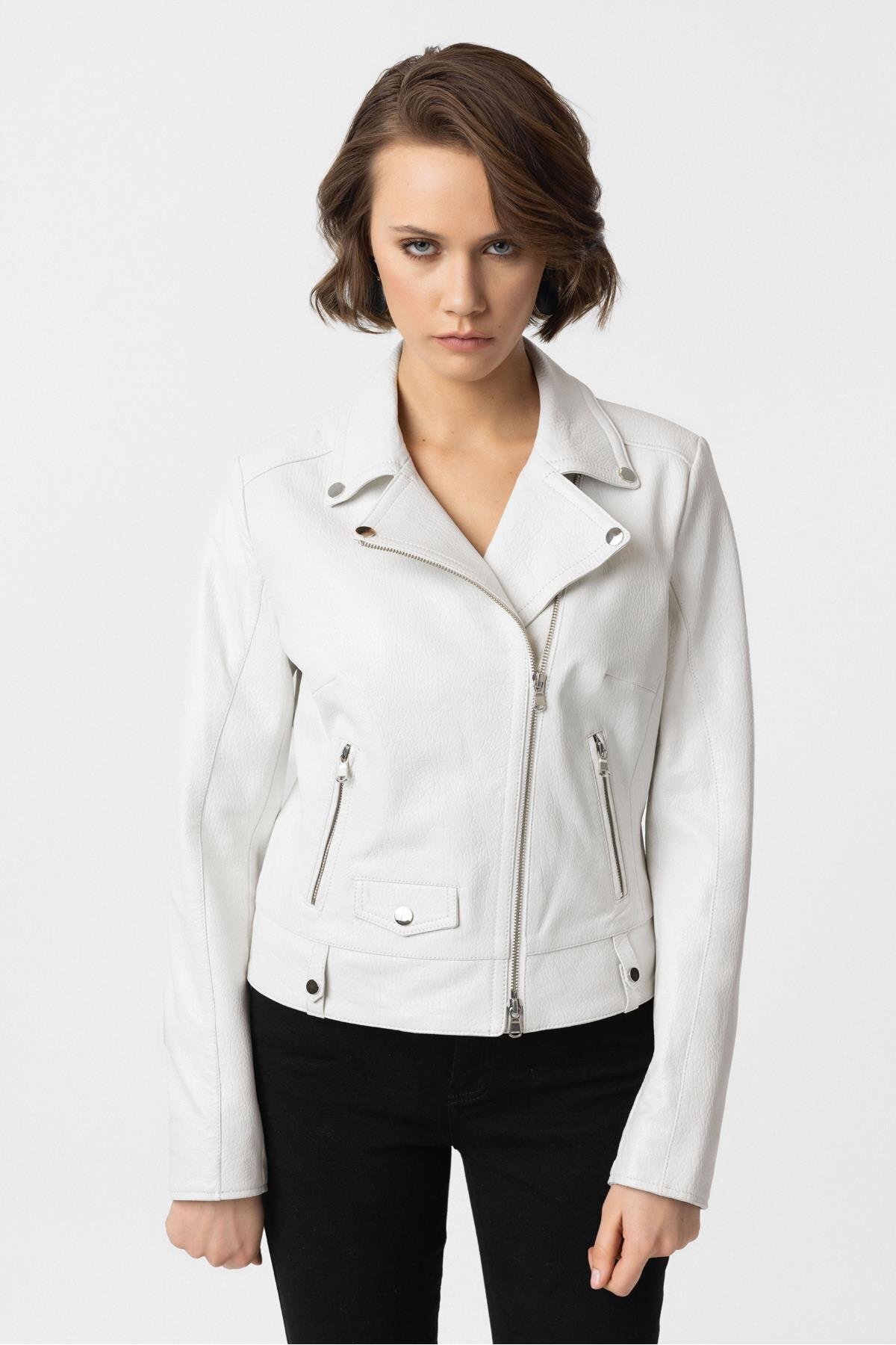 Deriderim  Beyaz Stella Çıt Çıt Detaylı Yandan Fermuarlı Biker Hakiki Deri Kadın Mont