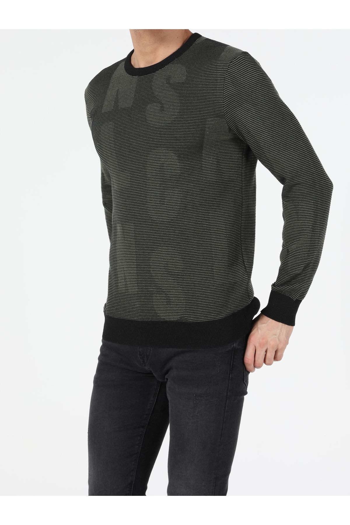 Colin's-Slim Fit Round Neck Men's Green Sweater 3