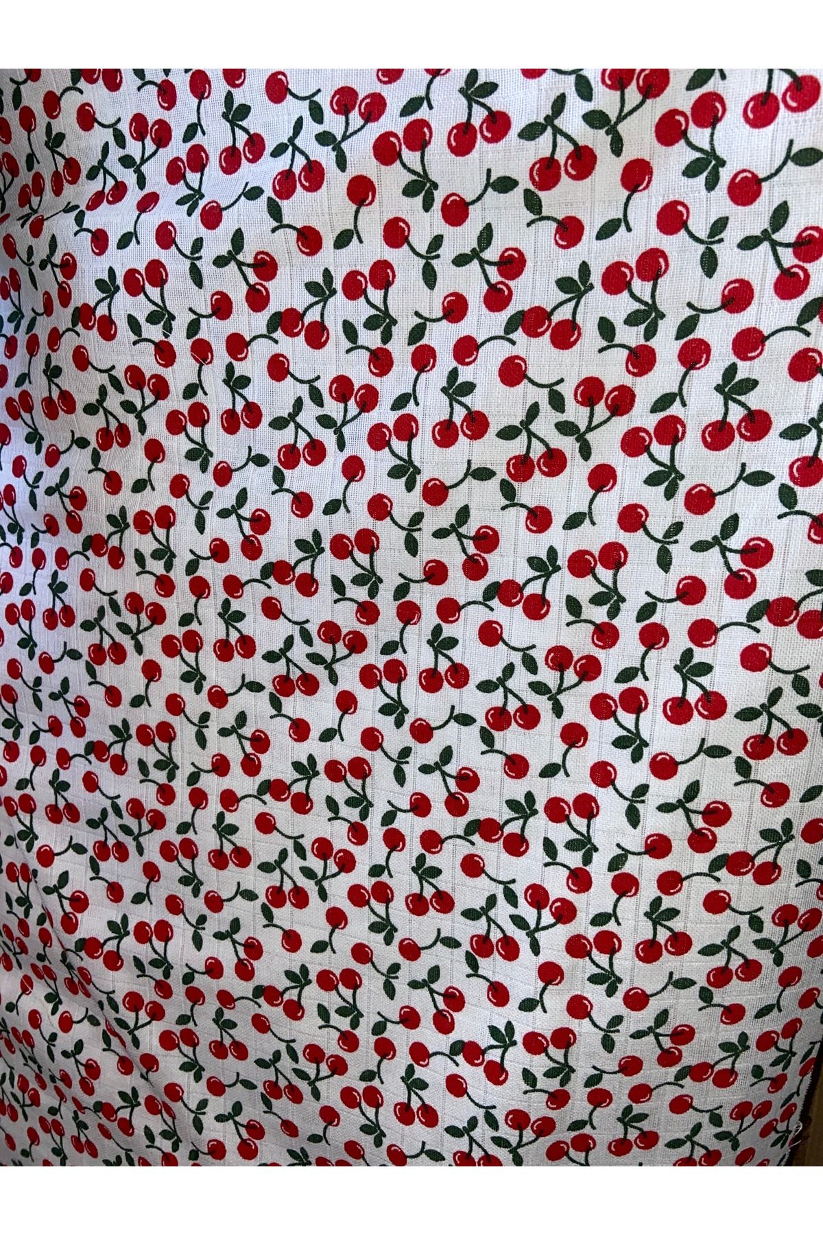 Yusra-Muslin Fitted Sheet Set with Cherry Pattern 2