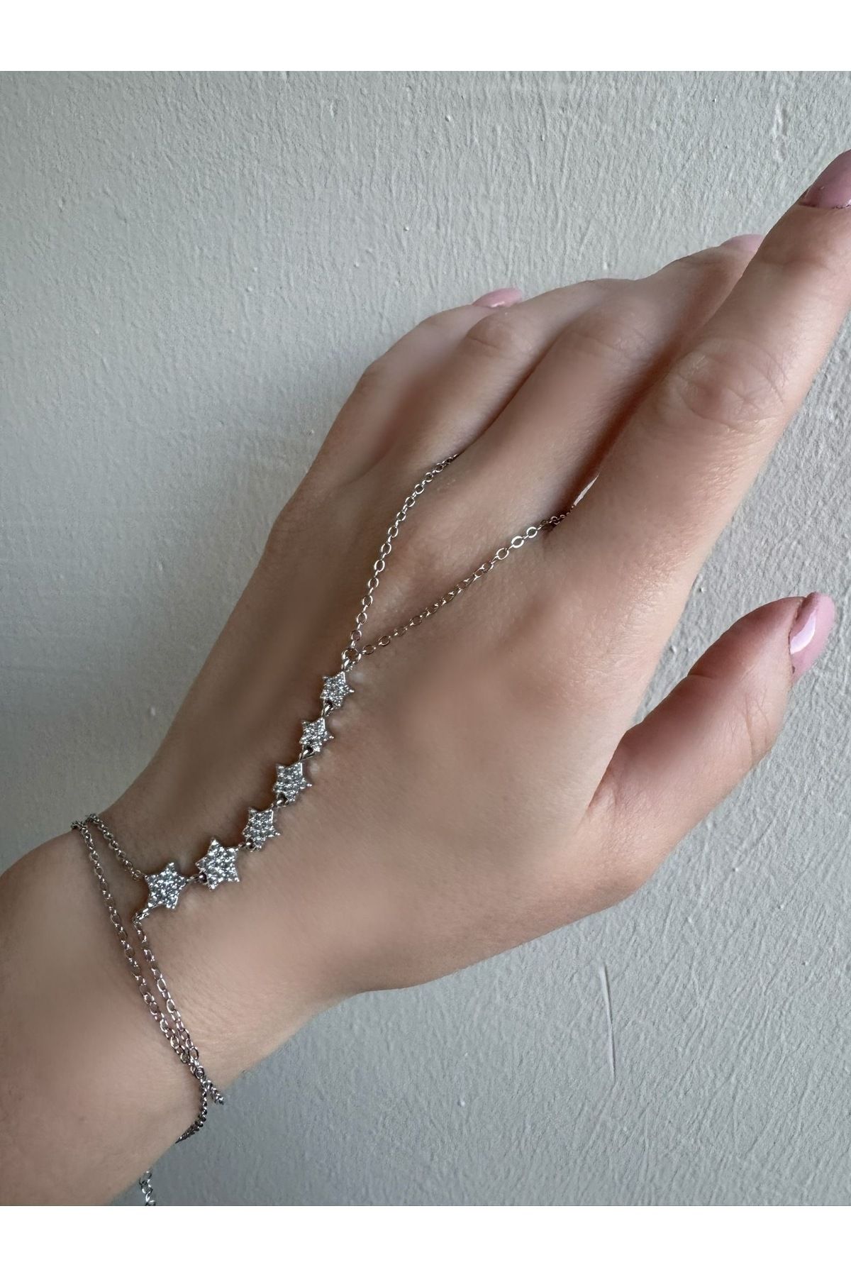 Gilia Jewelry Yıldız Gümüş Rengi Şahmeran
