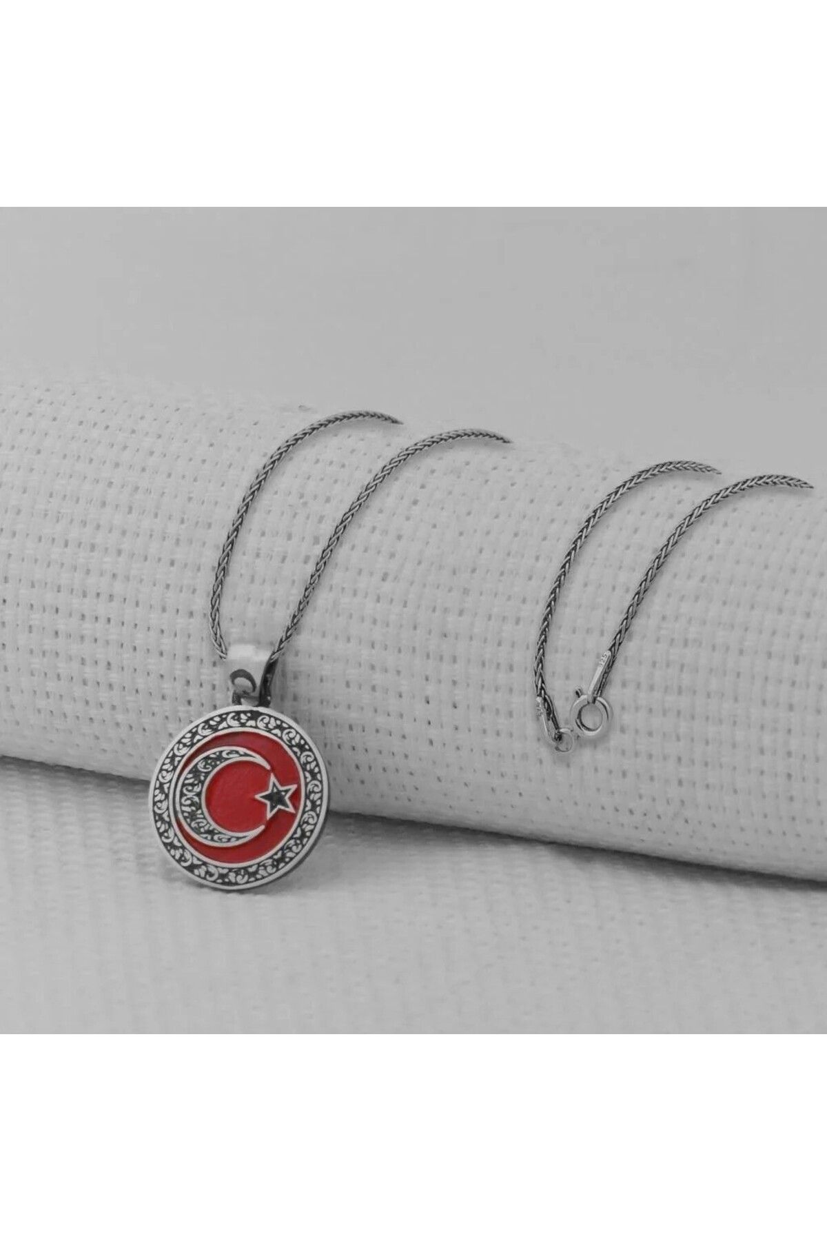 shop Gravur İşlemeli Ay Yıldız Kucuk Boy 925 Ayar Gümüş Erkek Kolye Ucu