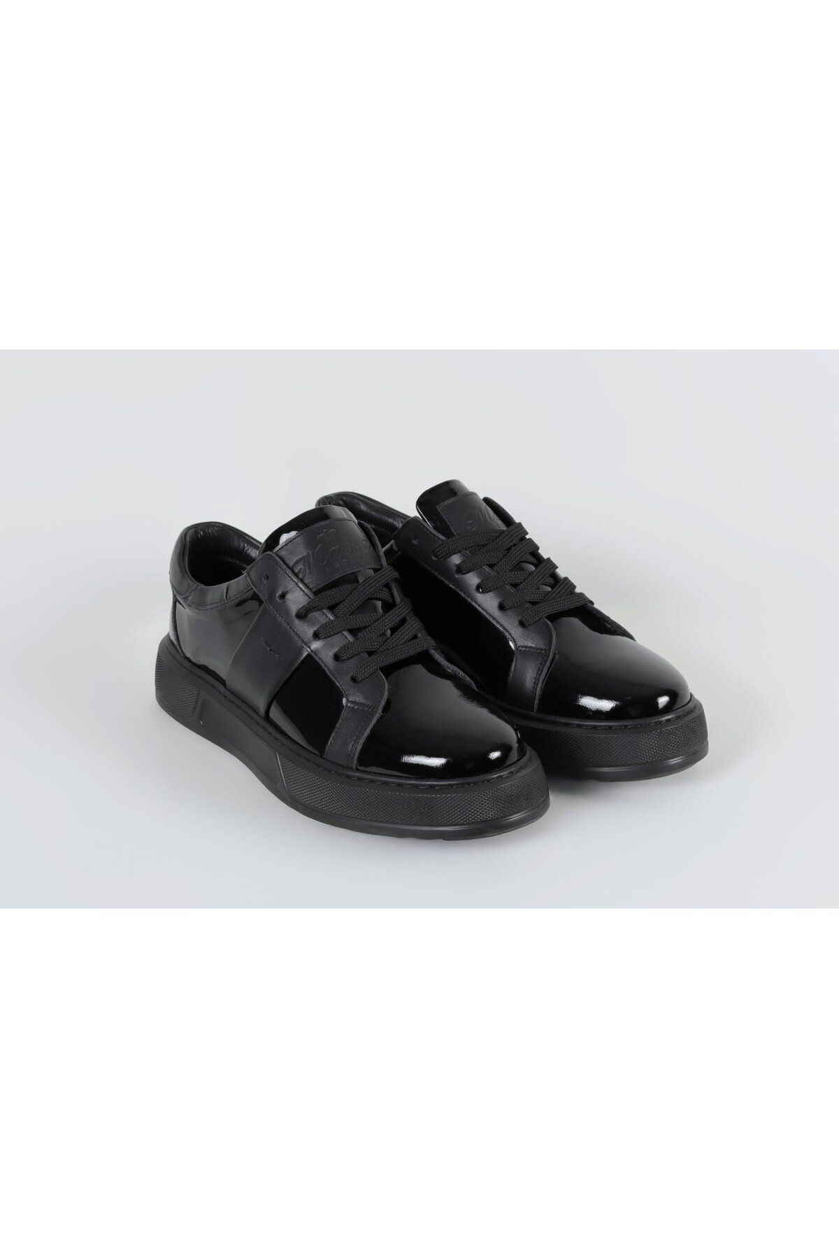 Massa Deri Siyah Sneakers-41 - Siyah-01