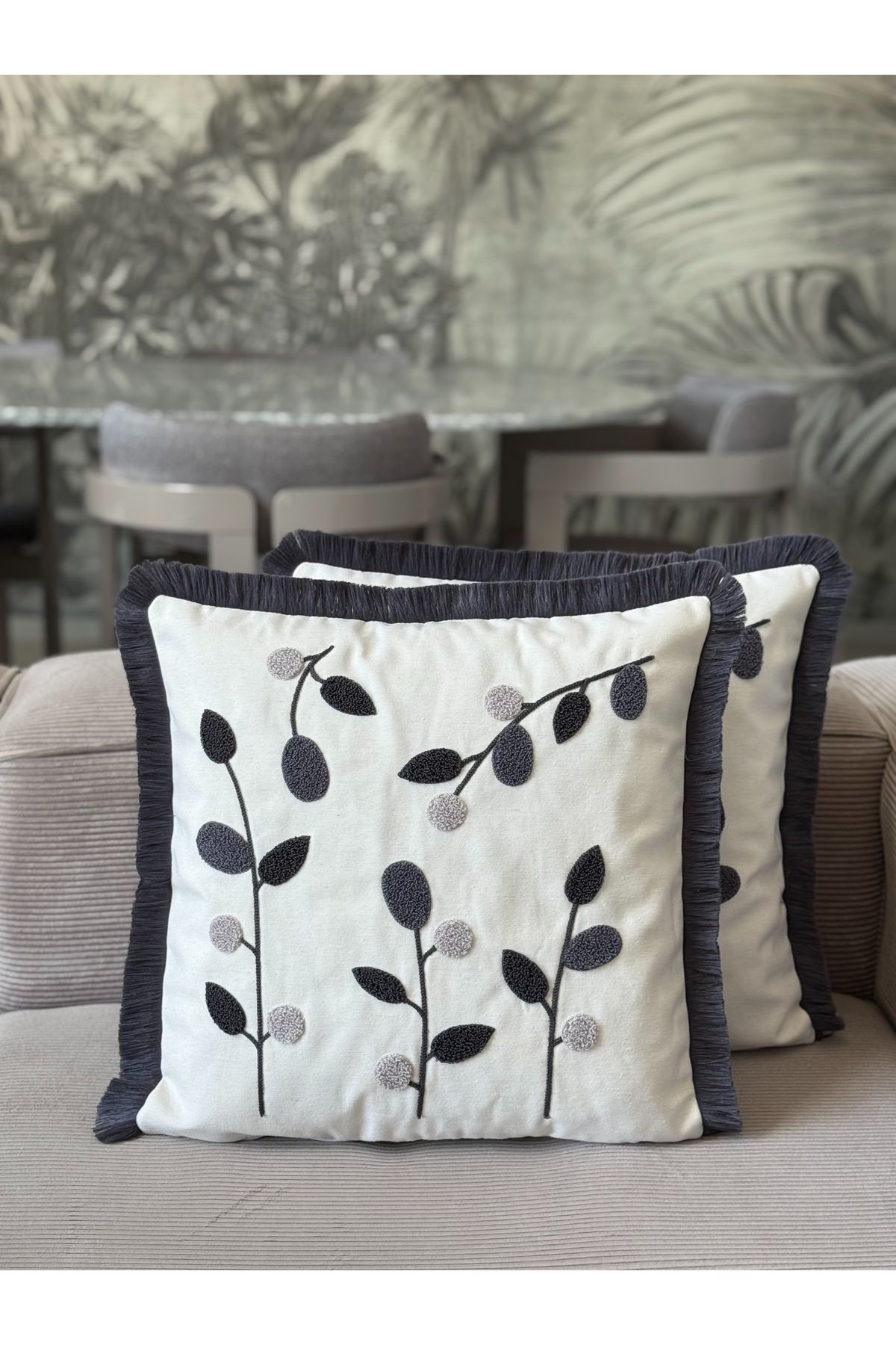 Skhome Yaprak Punch İşlemeli Saçaklı Kırlent Kılıfı 1 Adet 43x43cm(SPNC-21)