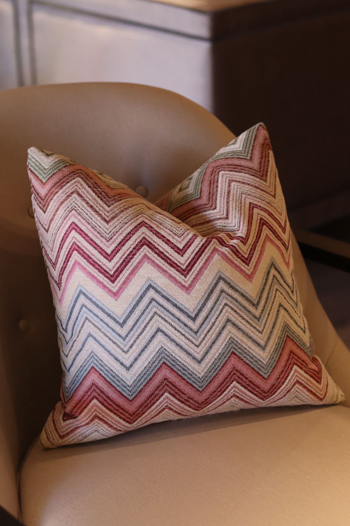 Lux Pillows Pembe Zikzak Kırlent Kılıfı