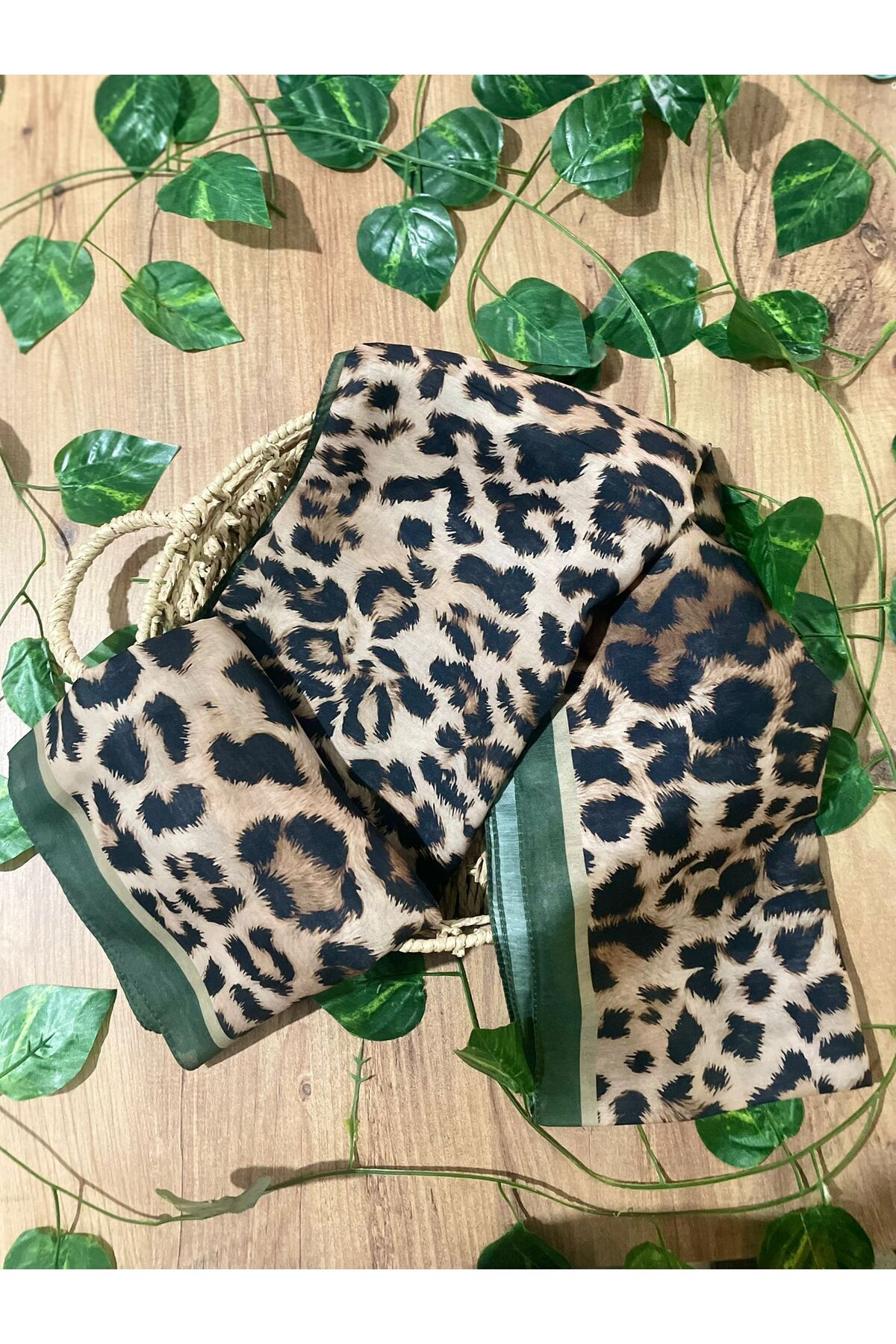 Butik leopar desen şal