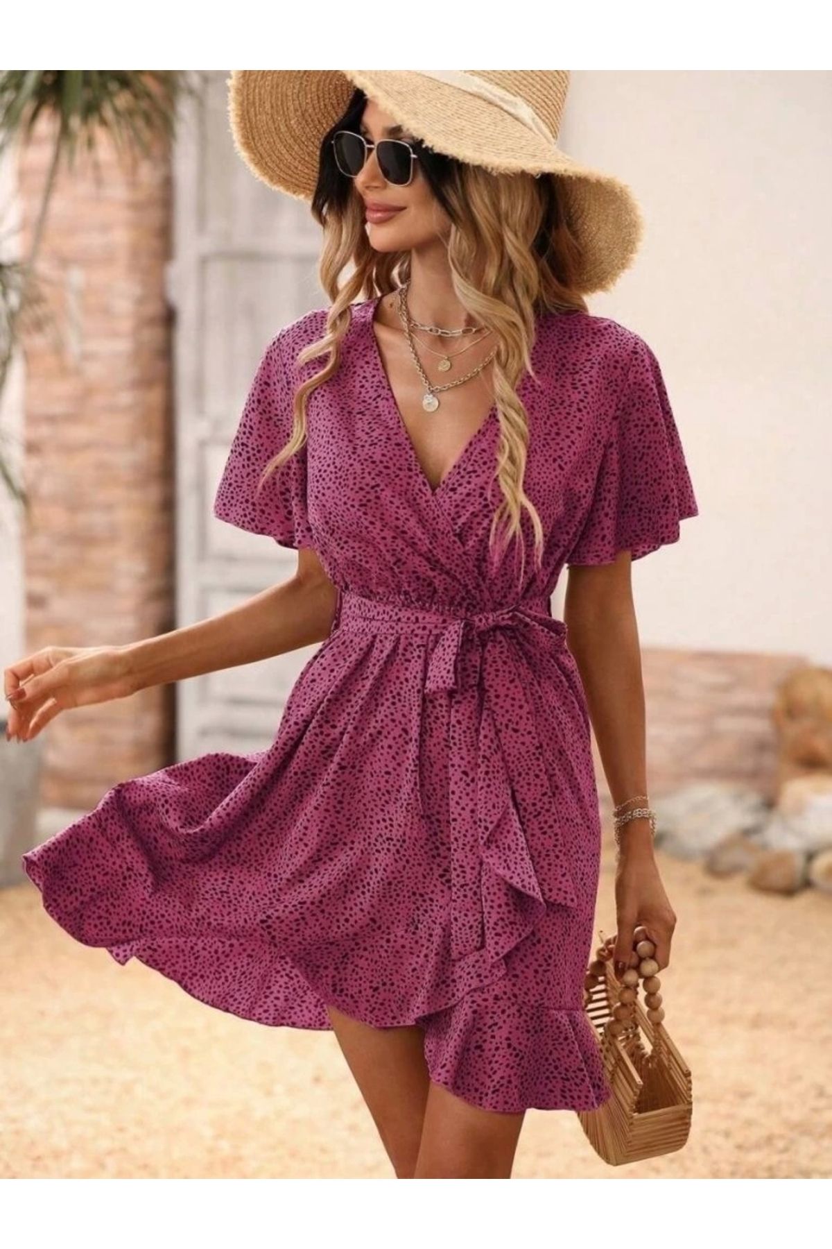 Butik Kadın Kısa Kelebek Kollu Kruvaze Yakalı Belden Kuşaklı Kısa Desenli Süprem Elbise