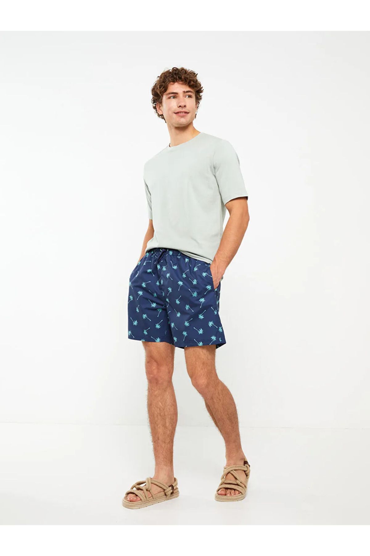 LC Waikiki LCW Casual Lacivert Kısa Boy Desenli Erkek Deniz Şortu