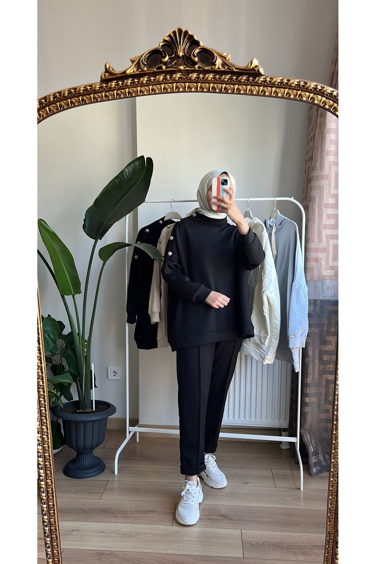 ABELF TAŞ DETAYLI SİYAH TAKIM