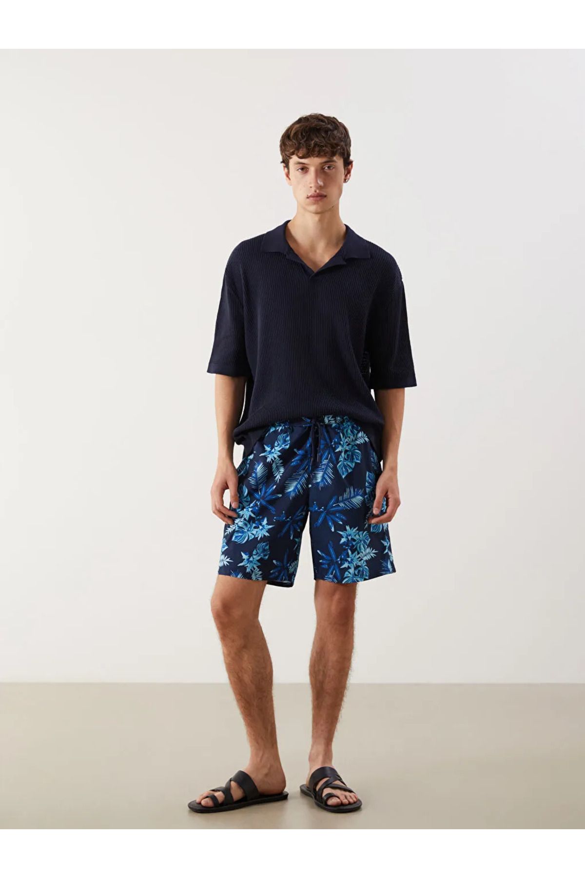 LC Waikiki LCW SWIMWEAR Mavi Kısa Boy Desenli Erkek Deniz Şortu