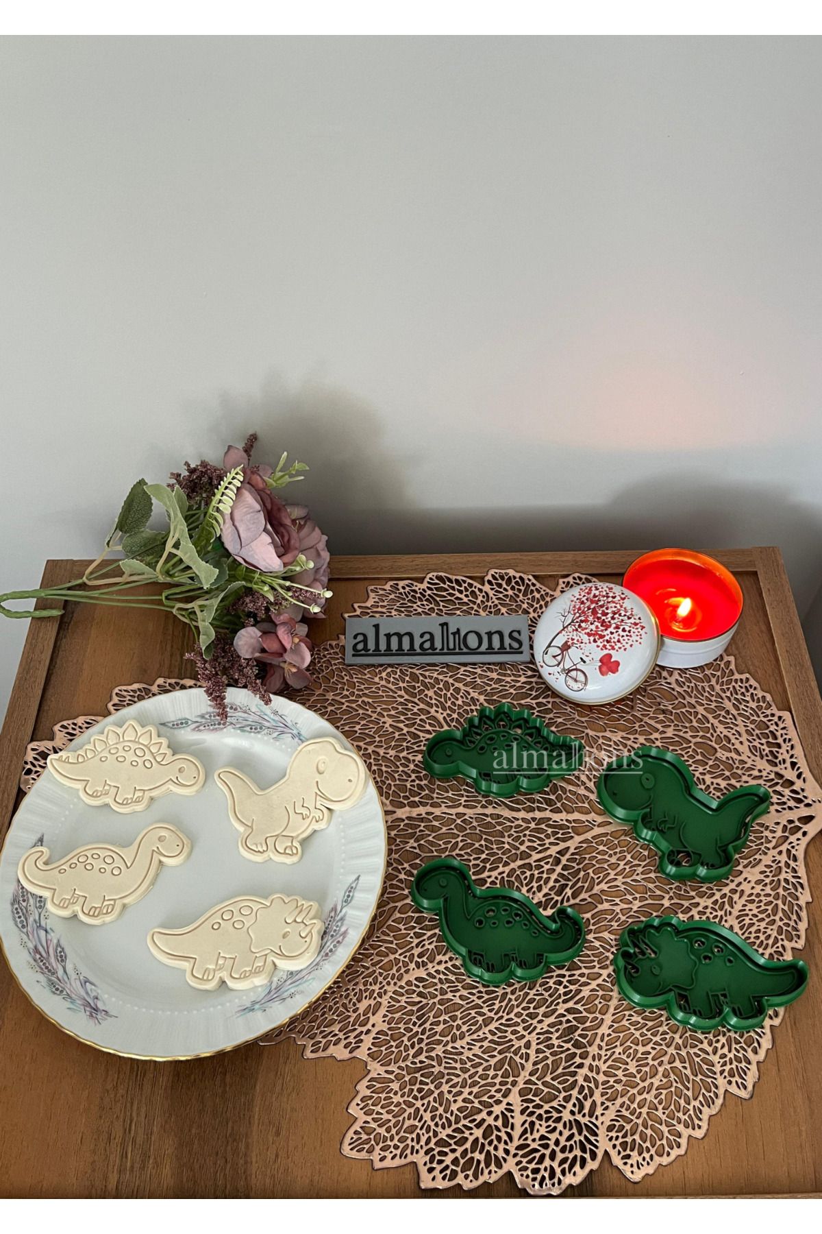 almalions Dinazorlar Kurabiye Kalıbı Seti - Hamur Şekillendirici - Şeker Hamuru Kalıp- 4 Adet