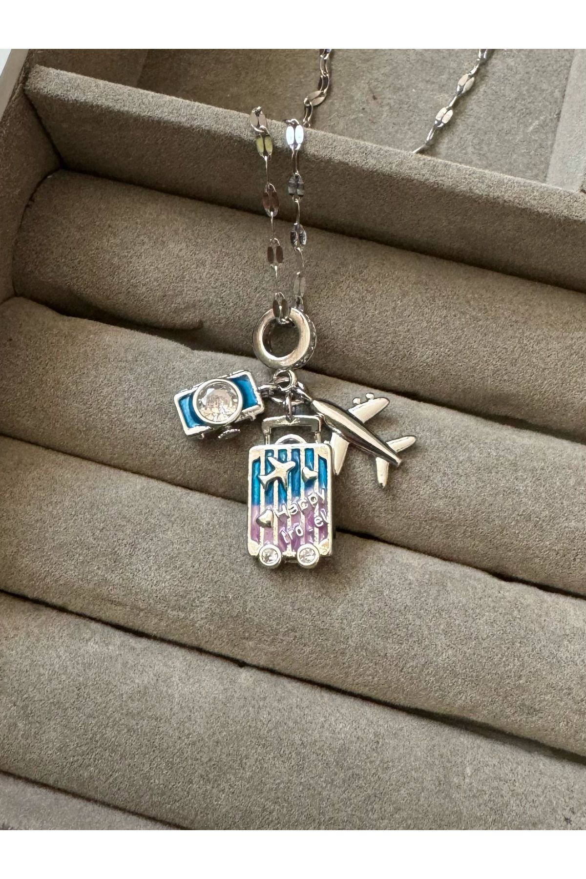 Kairon Accessories Paslanmaz Çelik Uçak Dünya Fotoğraf Makinası Charm Kolye