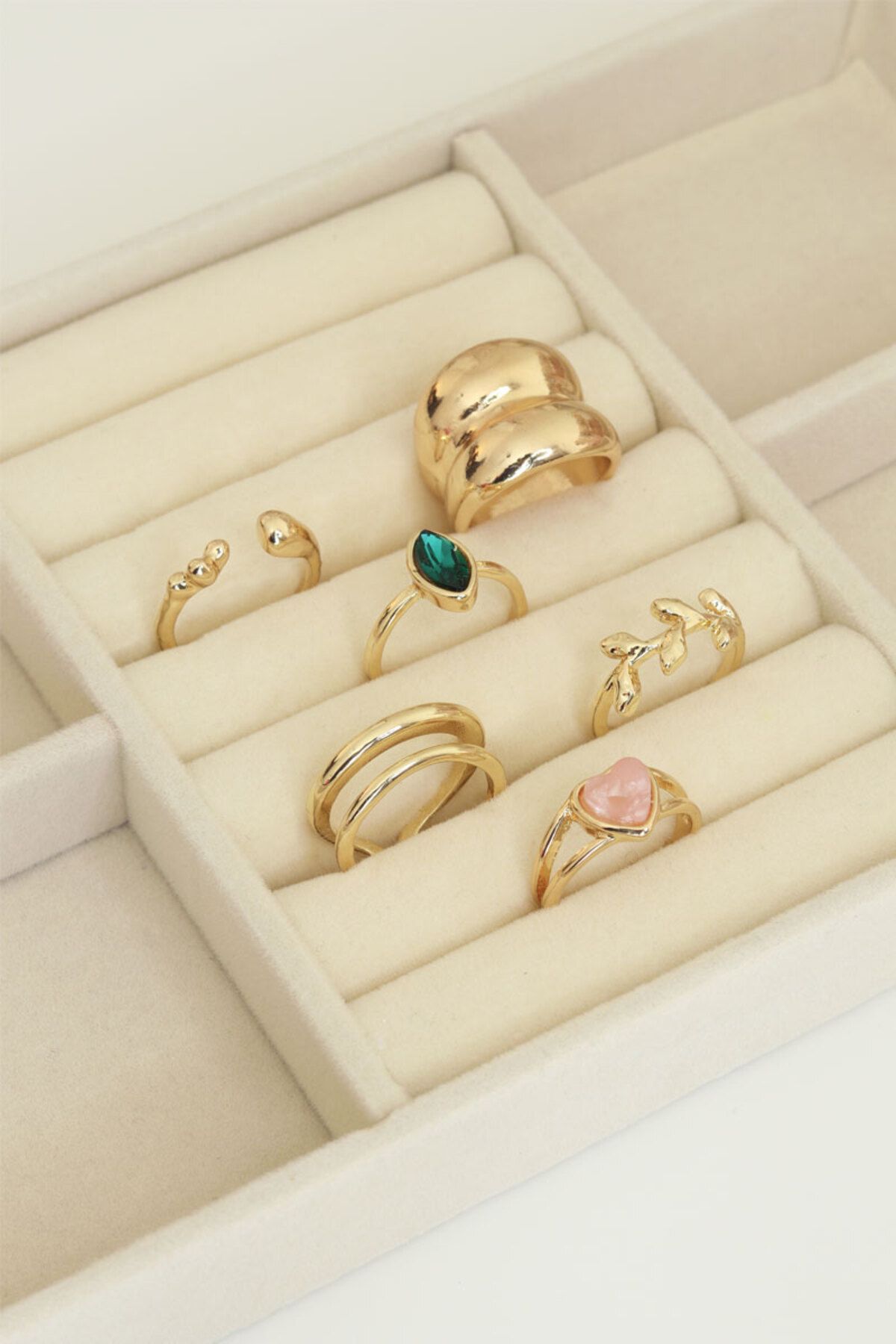 DHARMONYCO Pirinç Gold Pembe Kalpli Yeşil Zirkon Taşlı 6'lı Yüzük Seti