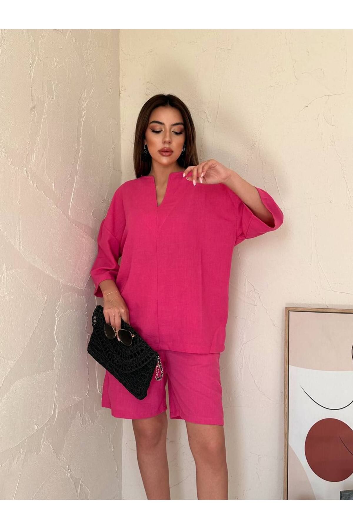 Castivo Fashion yarım Kollu V Yaka Salaş Şortlu Kadın Takım