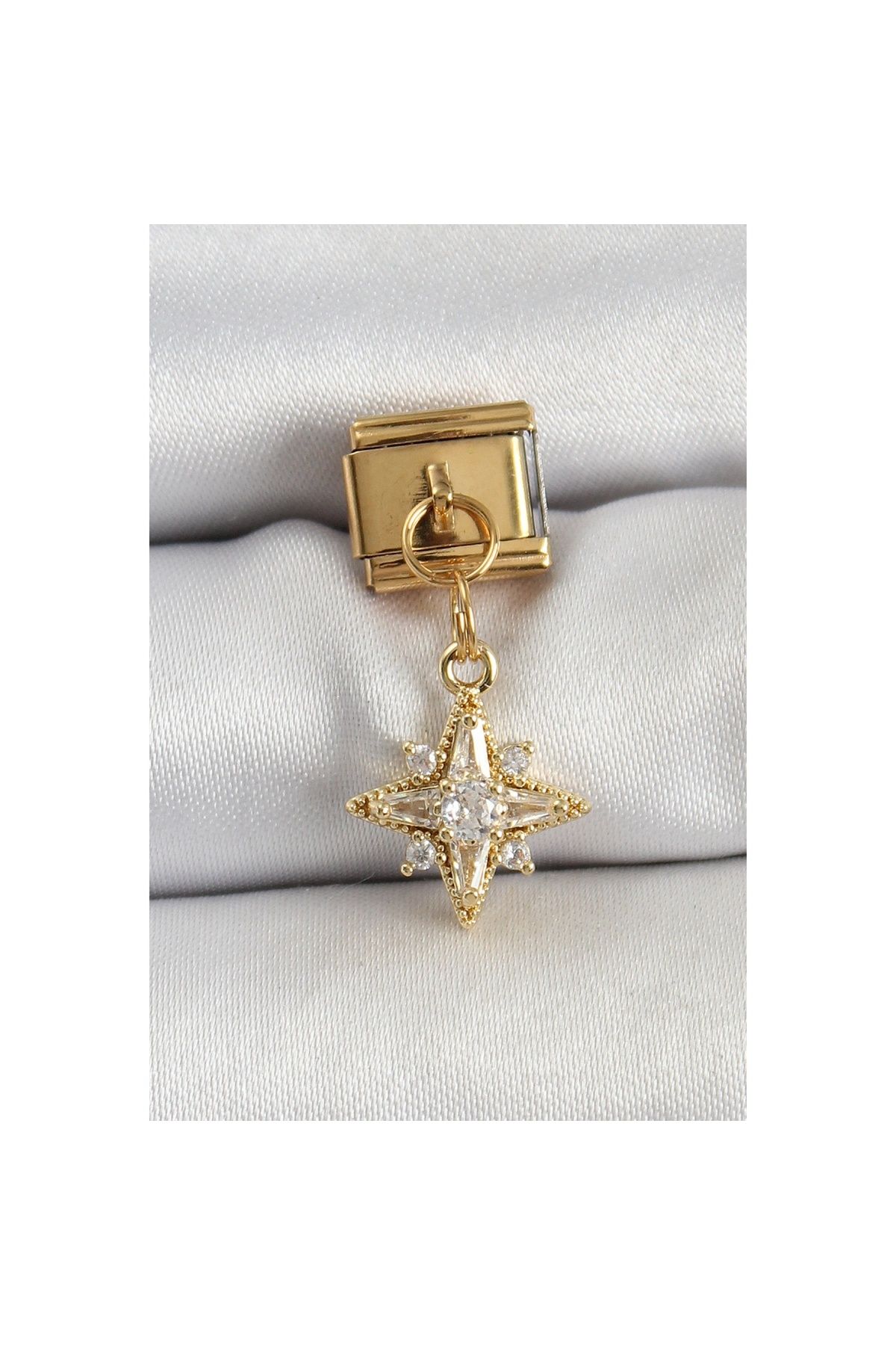 Ayder Timya 316l Çelik Sallantılı Zirkon Taşlı Kutup Yıldızı Model Gold Renk Nomination Charm - Tj-bc1420