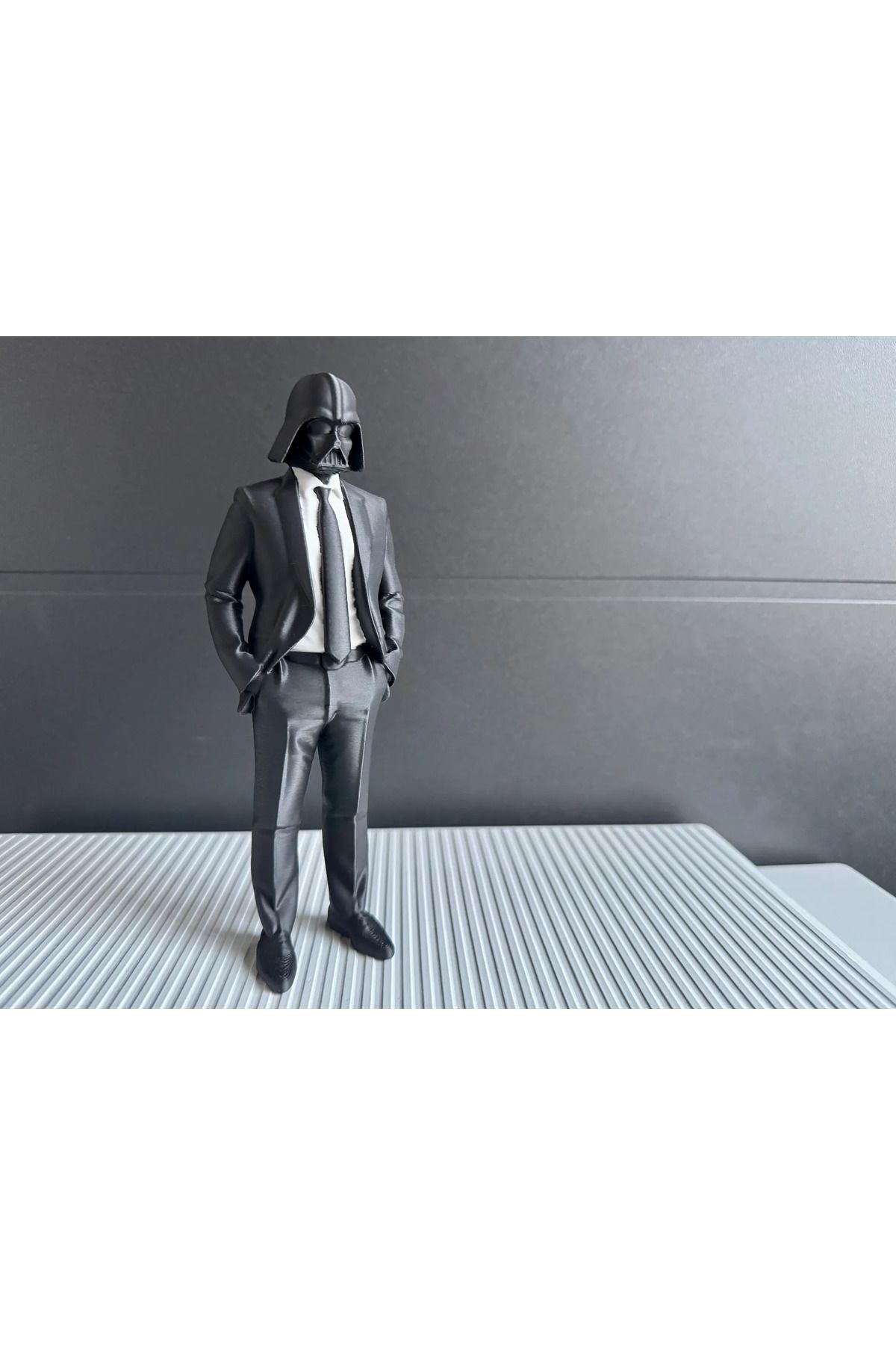 ECDESİNG Takım Elbiseli Darth Vader Figür / Gri&Beyaz
