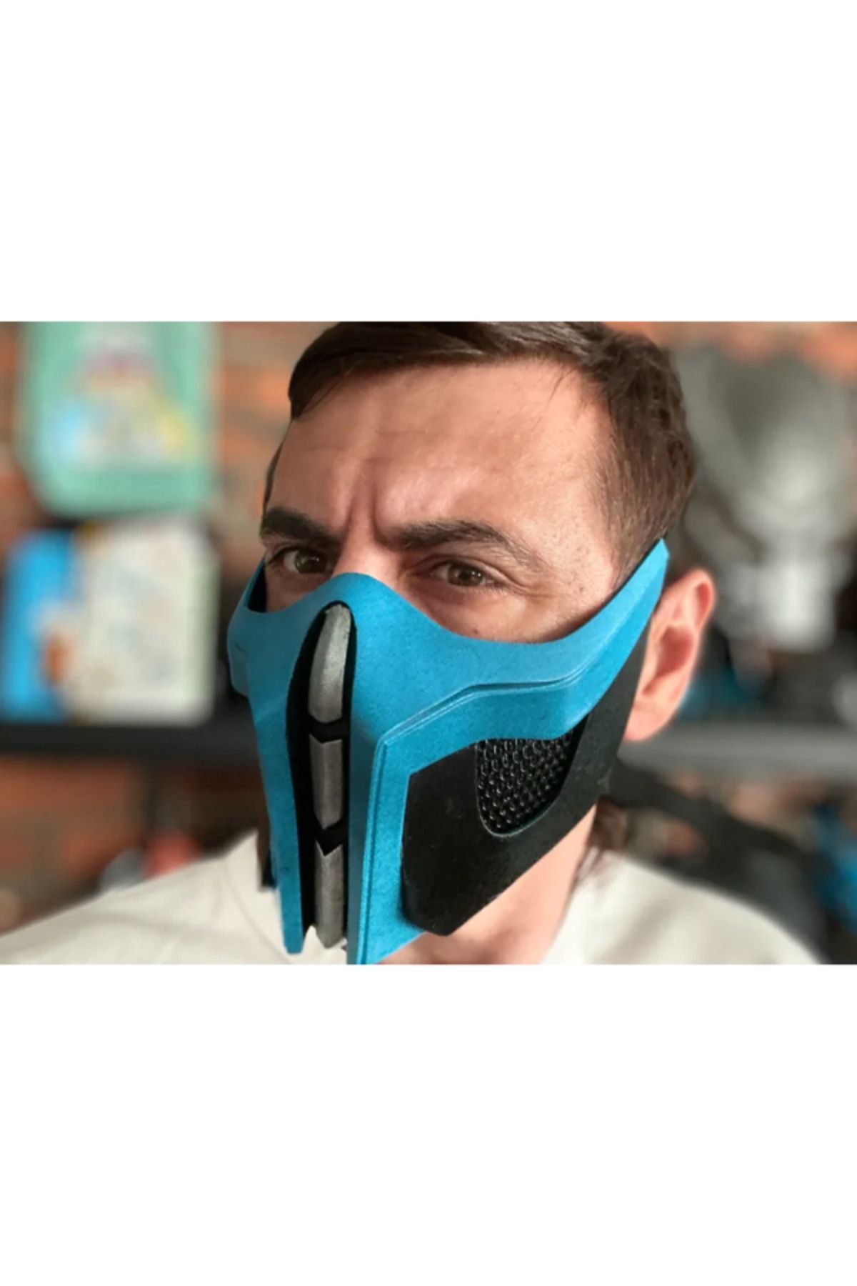 NOMOTHETIC Sub Zero Maskesi – Mortal Kombat Esintili Tasarım