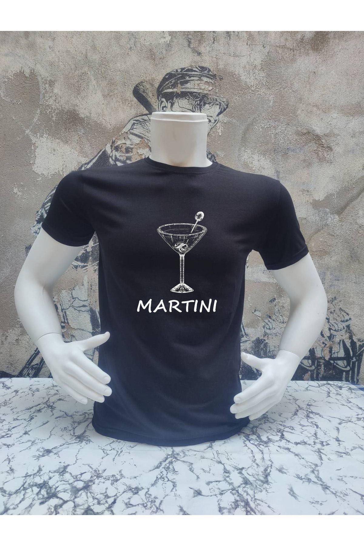 Tuğser Collection ÖN KOKTEYL BASKILI BASIC T-SHIRT