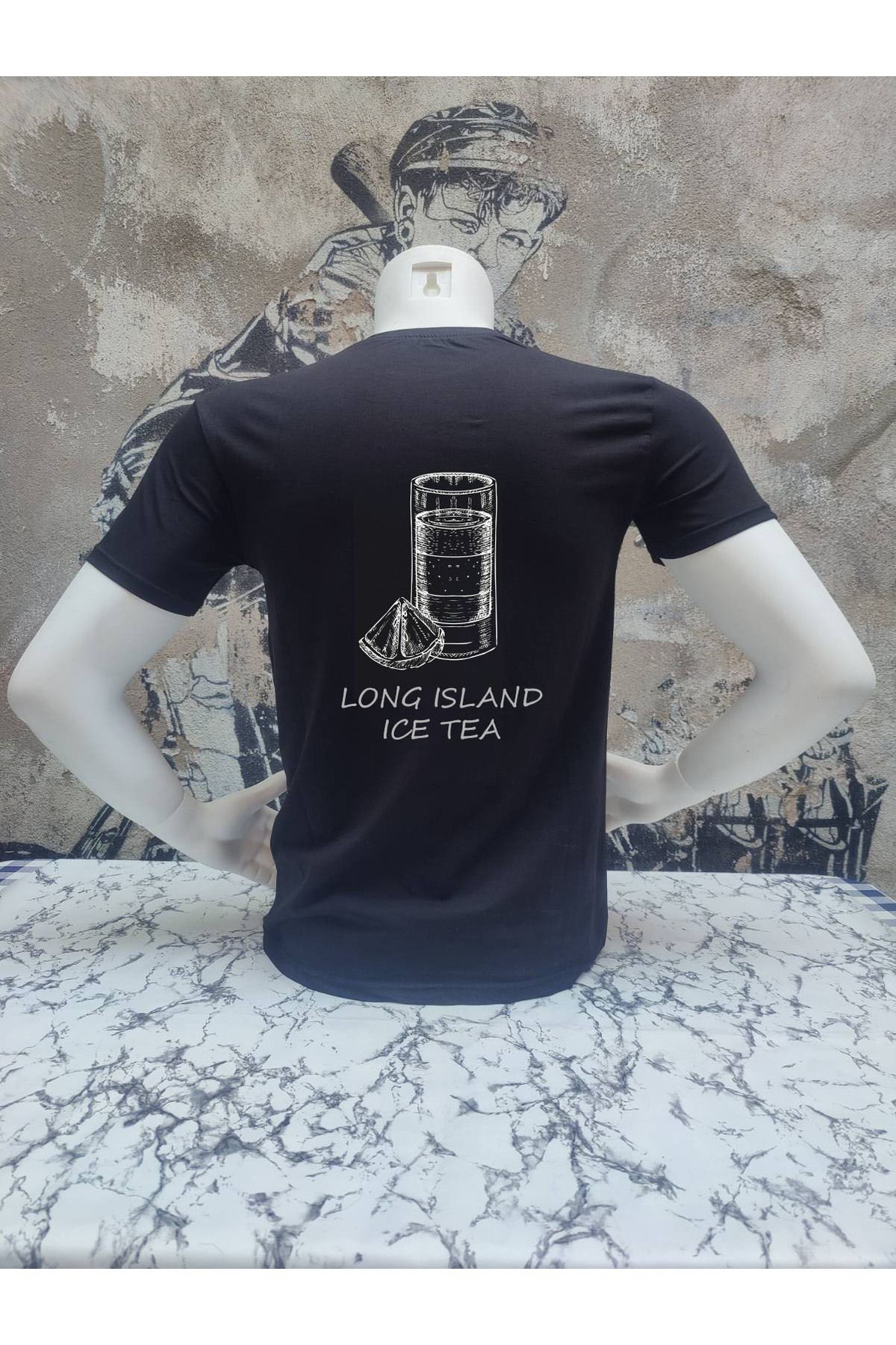 Tuğser Collection ARKA KOKTEYL BASKILI BASIC T-SHIRT