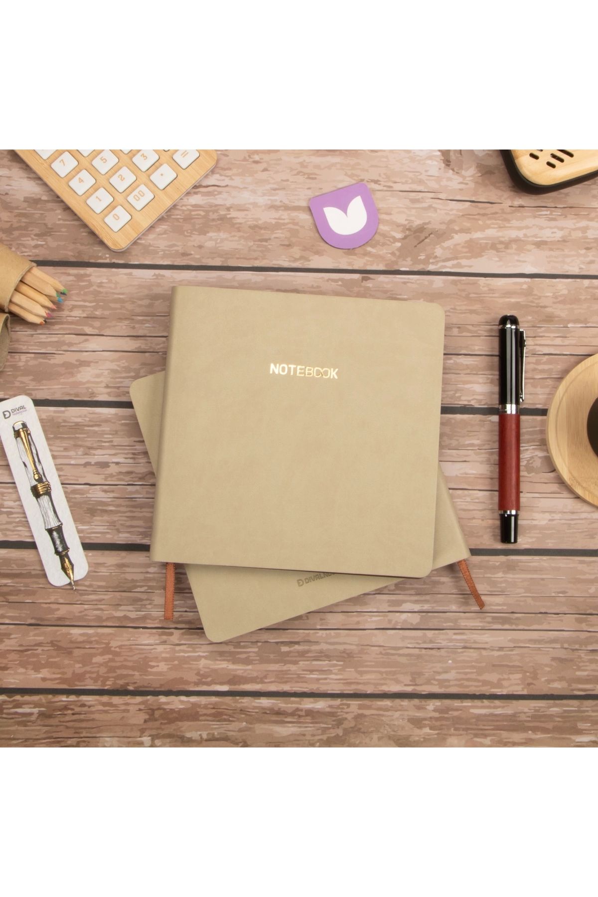 DİVAL 16,5x16,5 cm Krem Yumuşak Deri Kapak Noktalı Tarihsiz Dikişli Defter