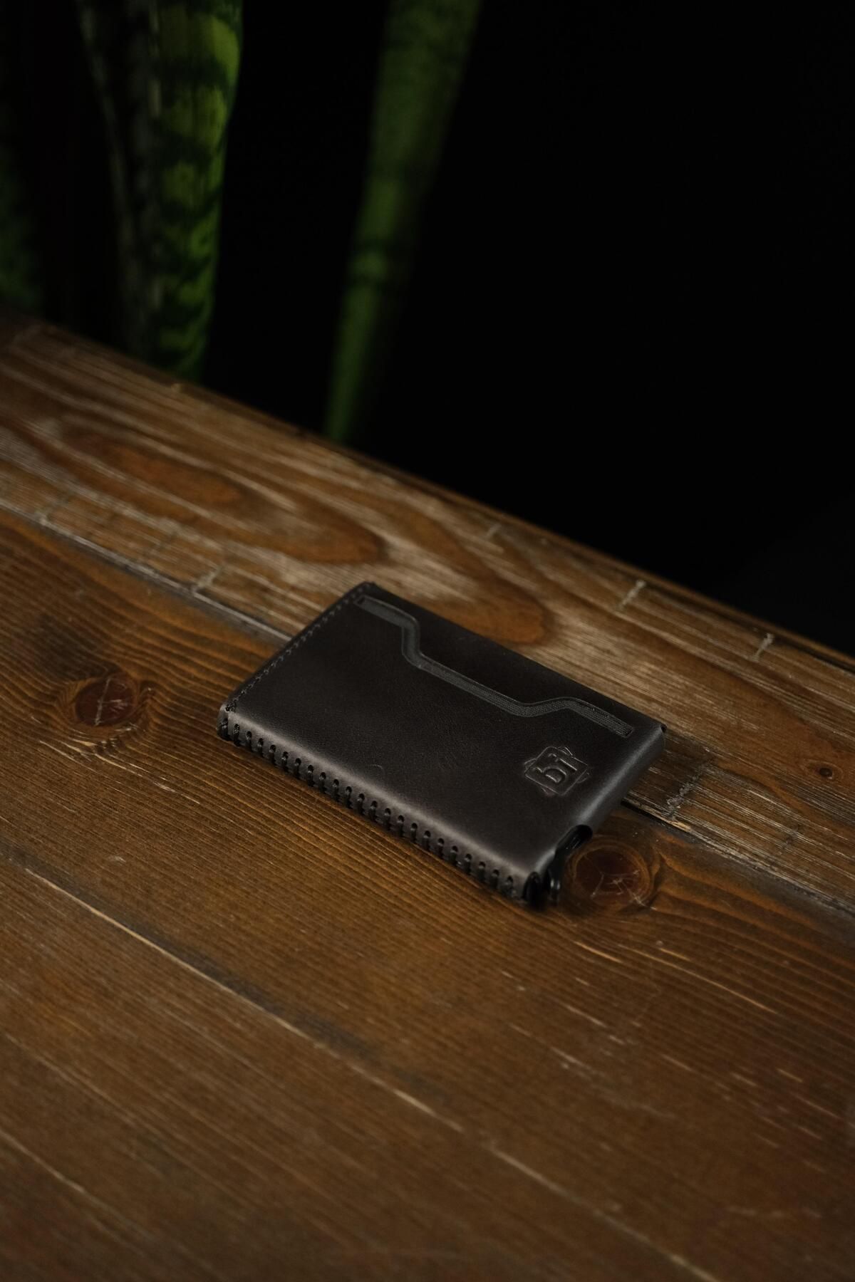 BİDERİ BİDERİ OLYMPOS HAKİKİ DERİ MAGSAFE MEKANİZMALI KARTLIK ANTRASİT