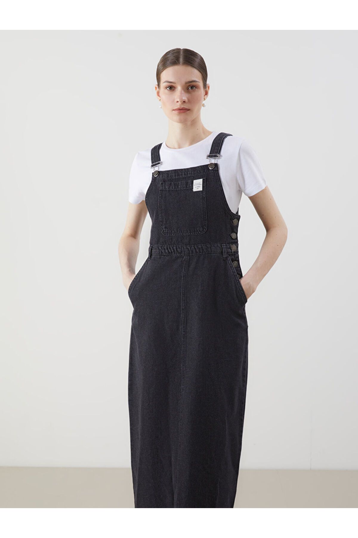 LC Waikiki LCW Modest Siyah Kare Yaka Baskılı Askılı Kadın Jean Salopet Elbise S5GP26Z8NVY25
